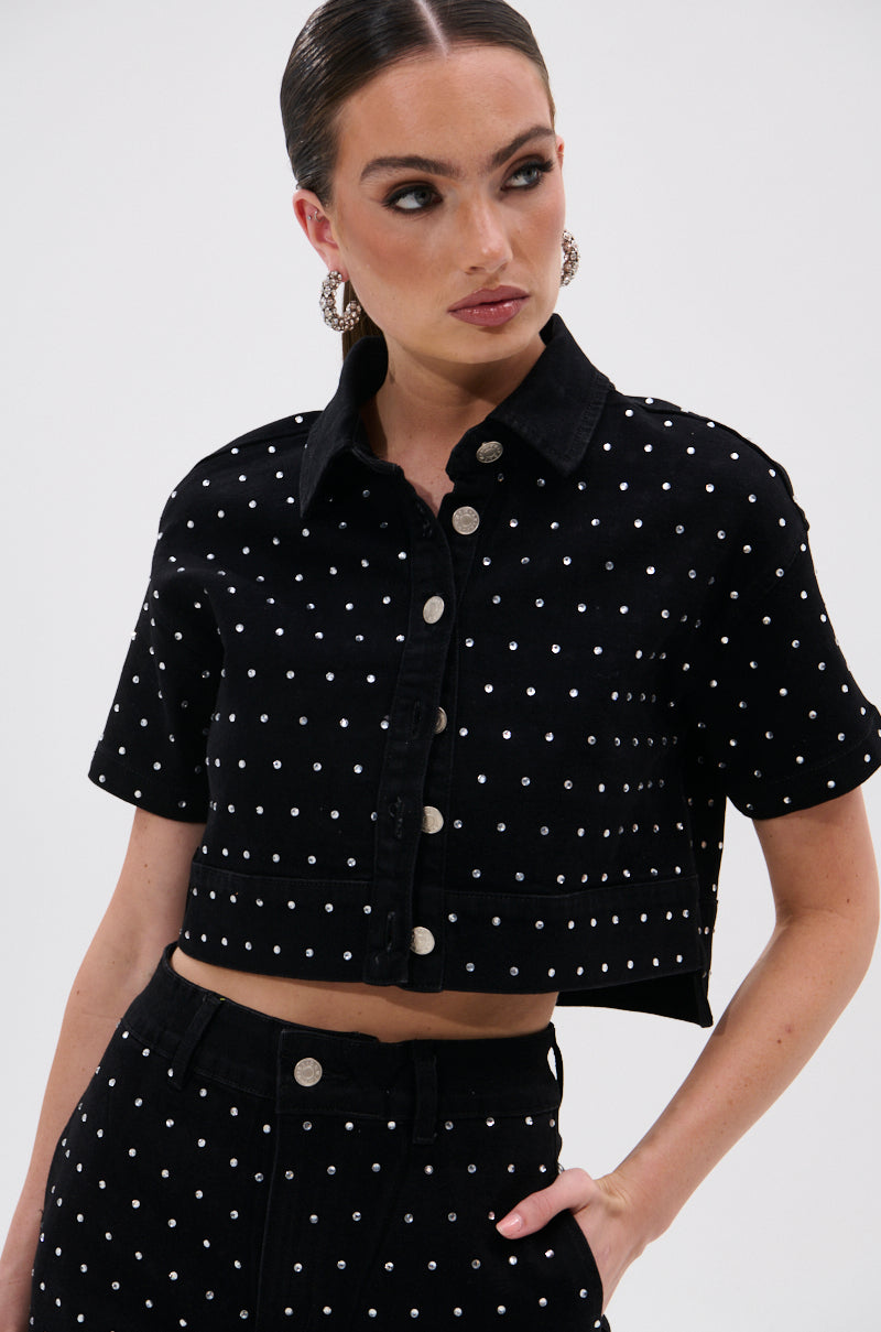 ITS GIVING DENIM RHINESTONE BUTTON DOWN – AKIRA