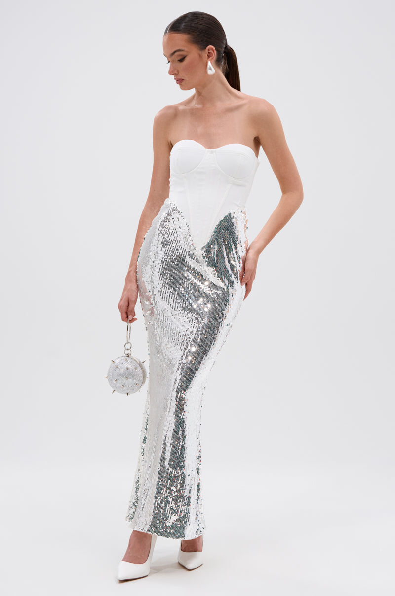 TOO GOOD FOR THIS MAXI DRESS IN WHITE AKIRA TOO GOOD FOR THIS MAXI DRESS IN WHITE AKIRA