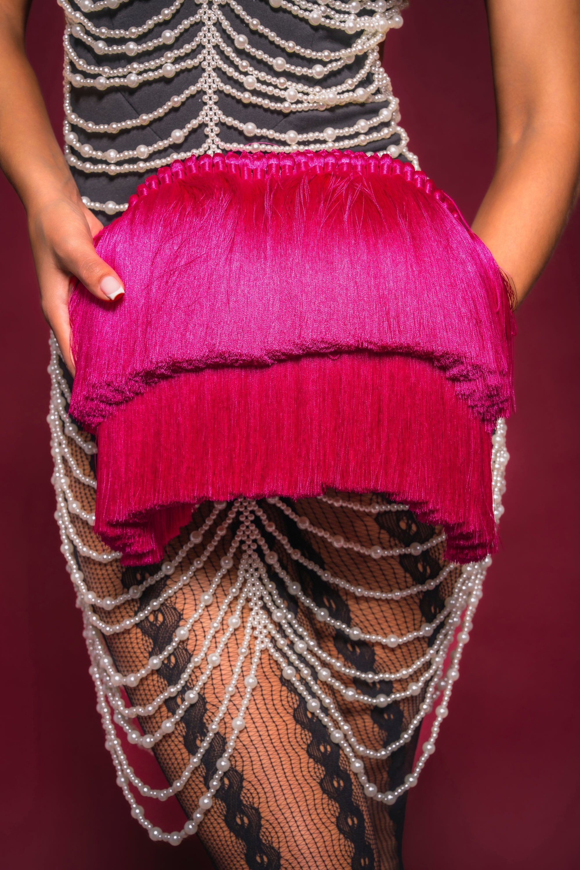 GERGIANA CLUTCH DAZ レッド タッセル付き RAZZLE DAZZLE TASSEL CLUTCH – AKIRA