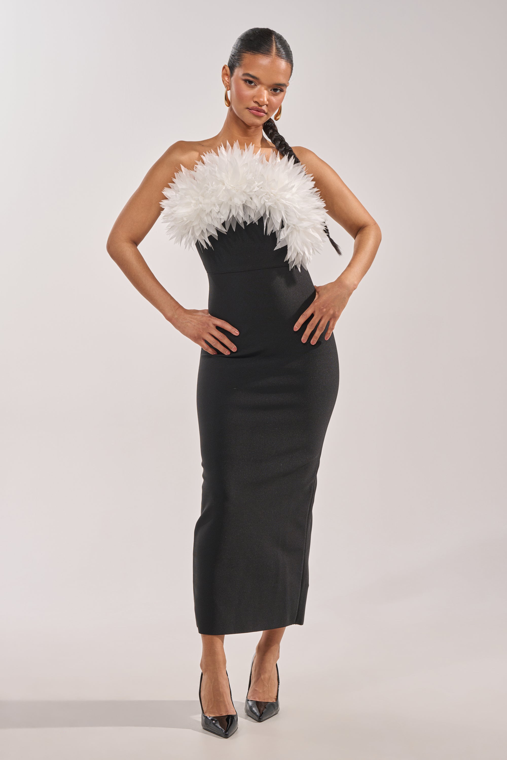 black and white bandage dress White-Flowers Drill Chain Bandage Dress OW26035 main image 1