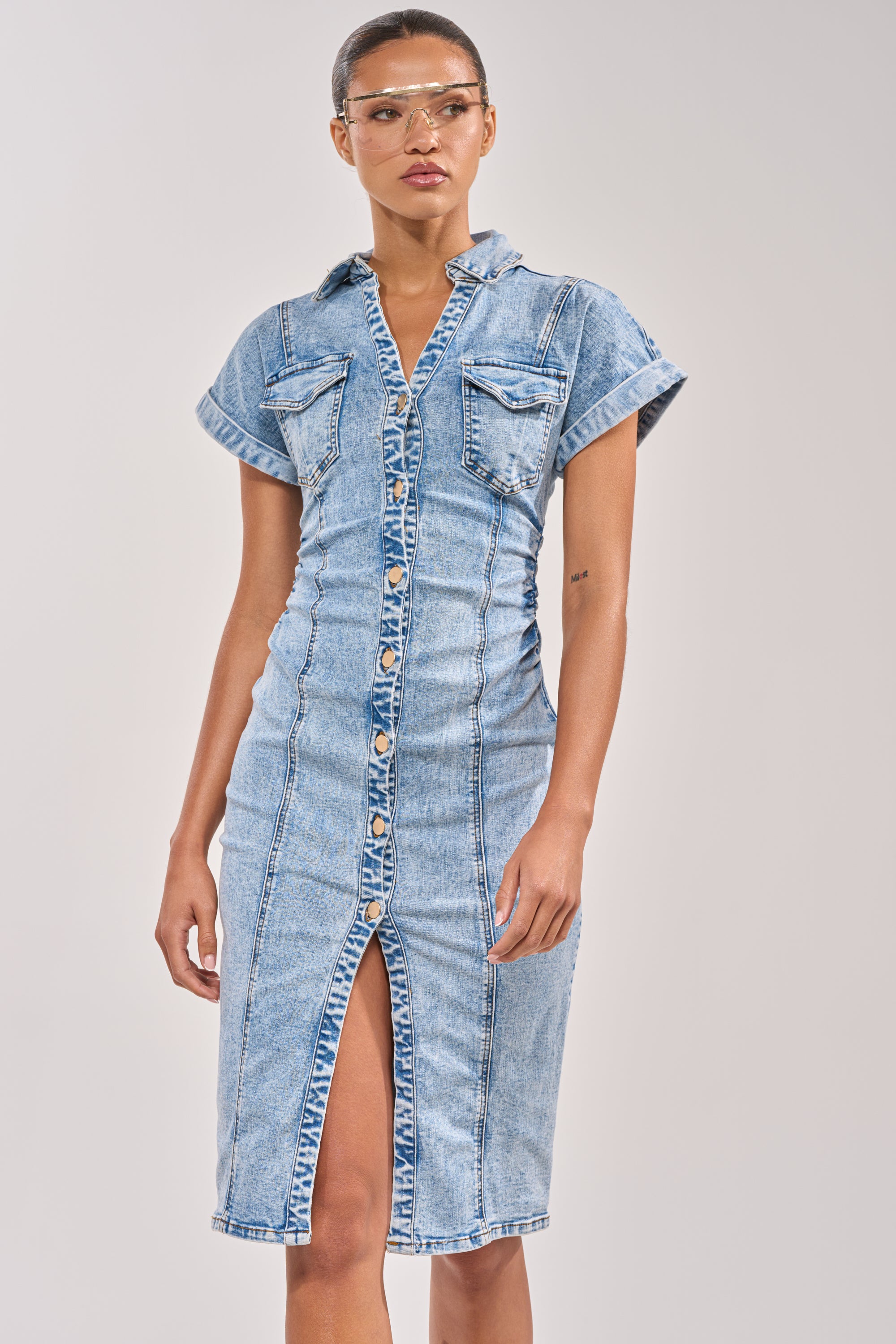 AKIRA Little Denim Midi Dress | Light Blue AKIRA Little Denim Midi Dress | Light Blue