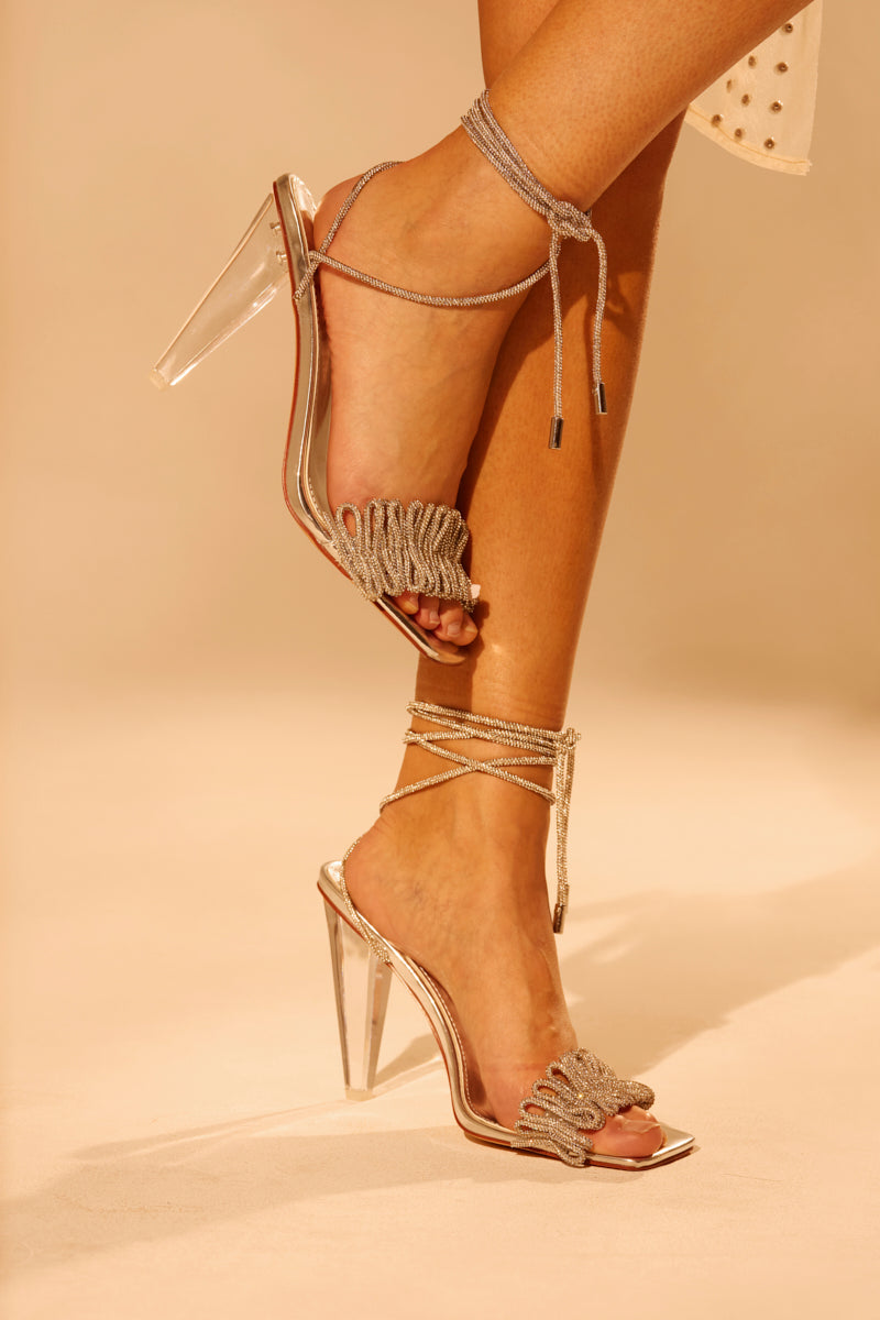 AZALEA WANG BAYLEAF SILVER LUCITE HEEL SANDAL