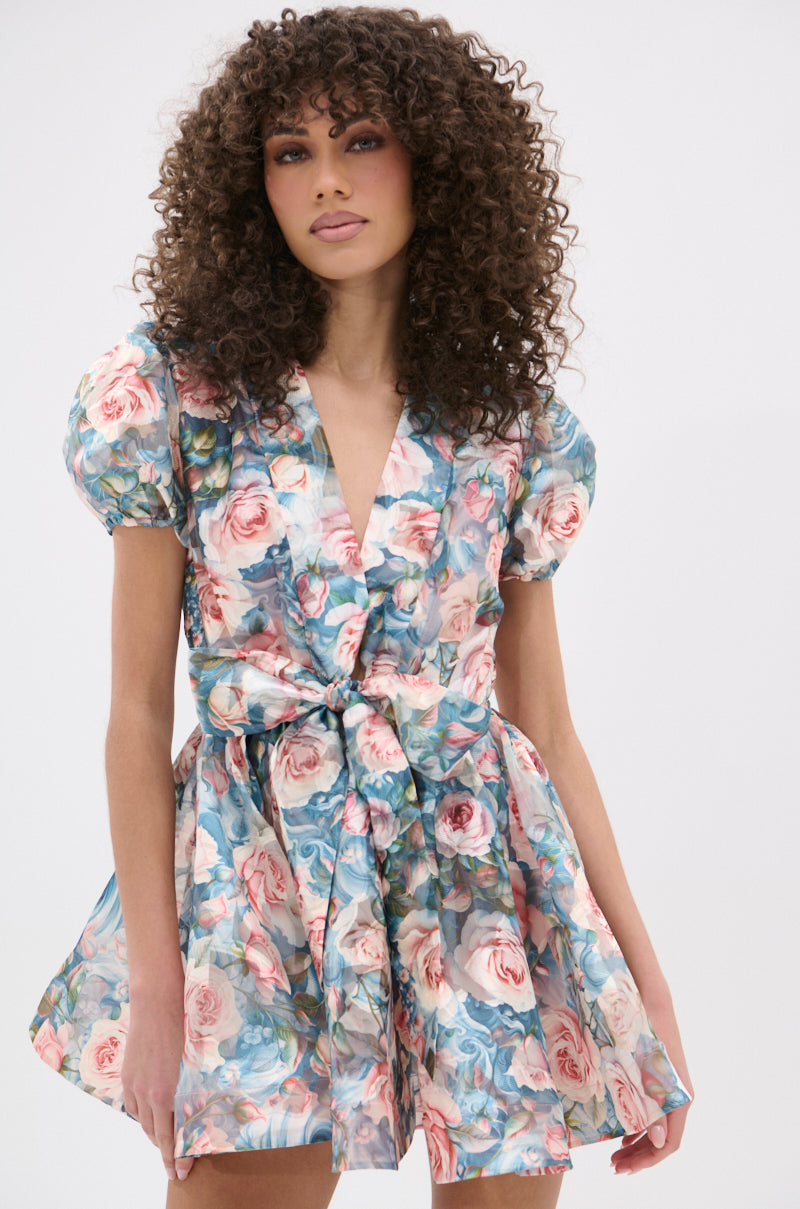 FLORALS IN SPRING? MINI DRESS AKIRA FLORALS IN SPRING? MINI DRESS AKIRA