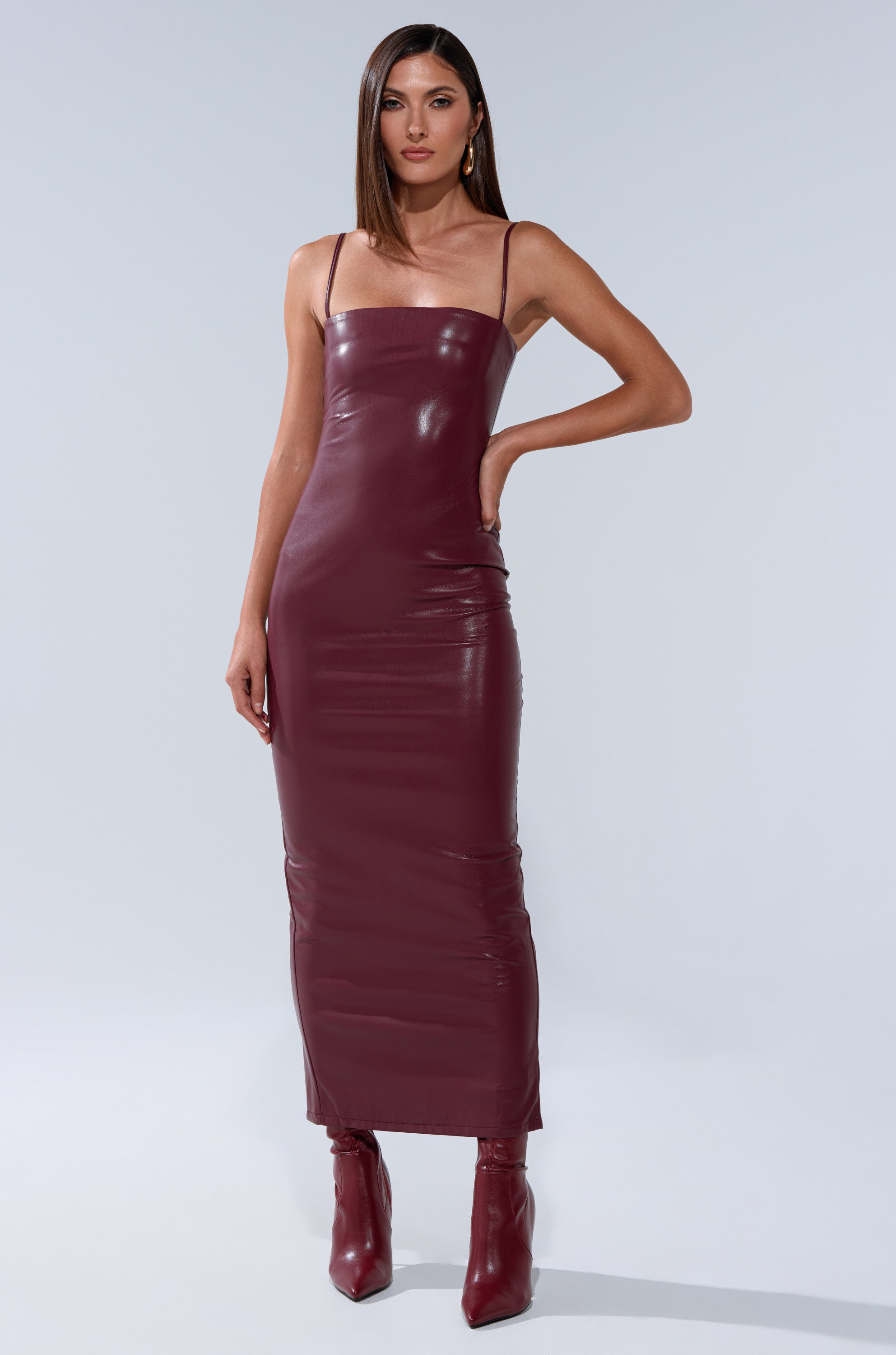 SHAI PU MIDI DRESS IN BURGUNDY – AKIRA