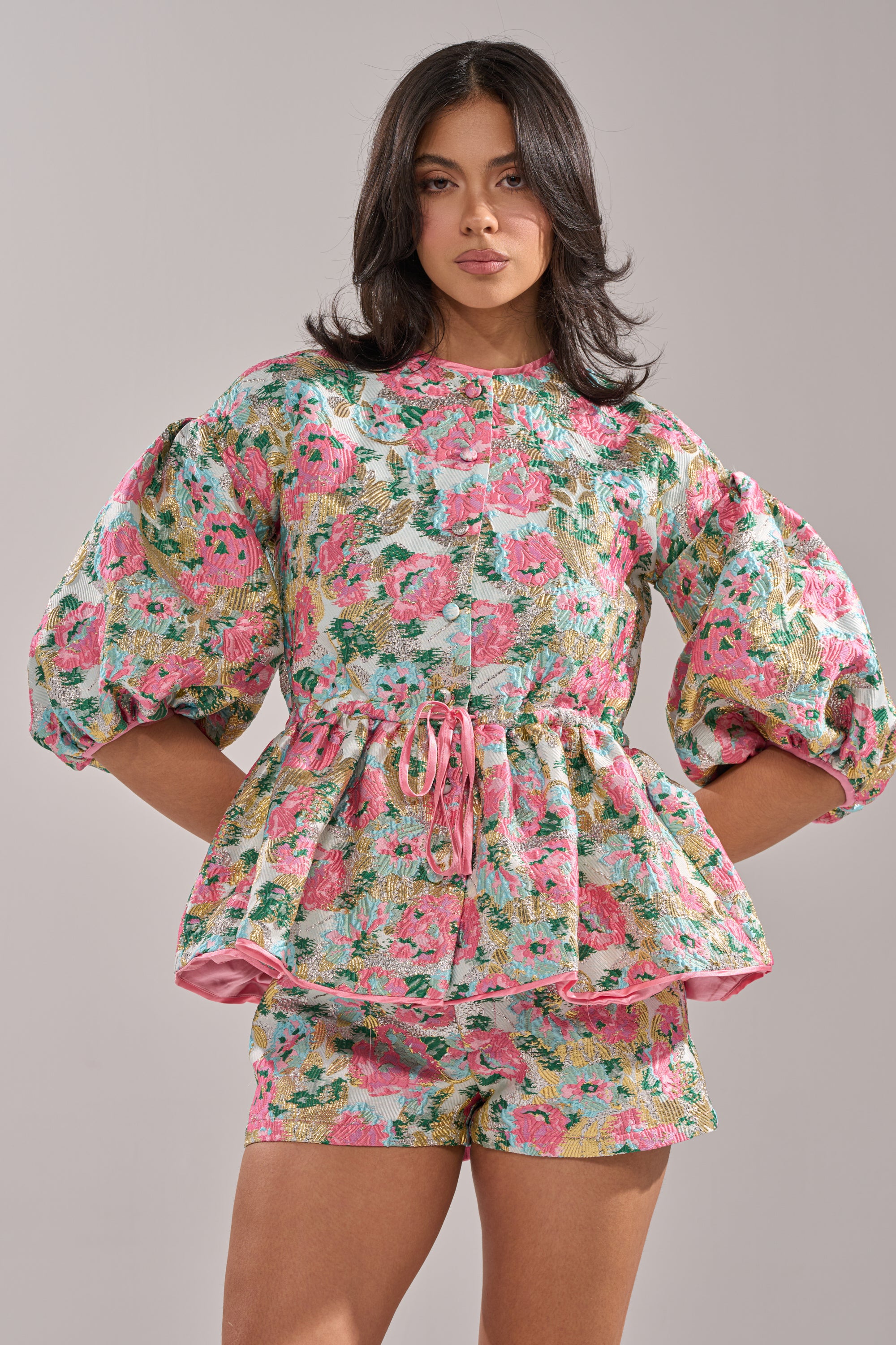 TEA TIME FLORAL BROCADE SHORT SLEEVE BLOUSE – AKIRA