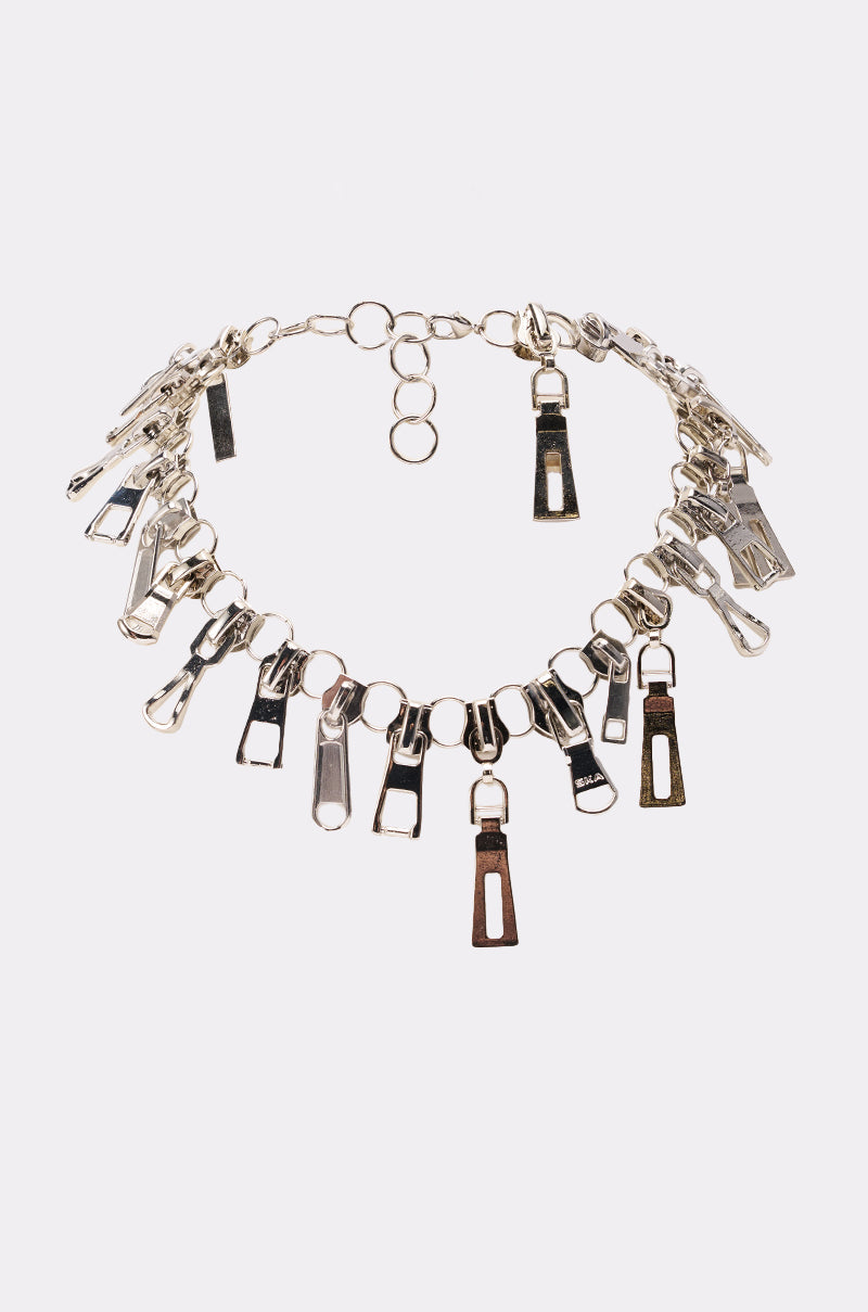 ZIP ME UP NECKLACE – AKIRA