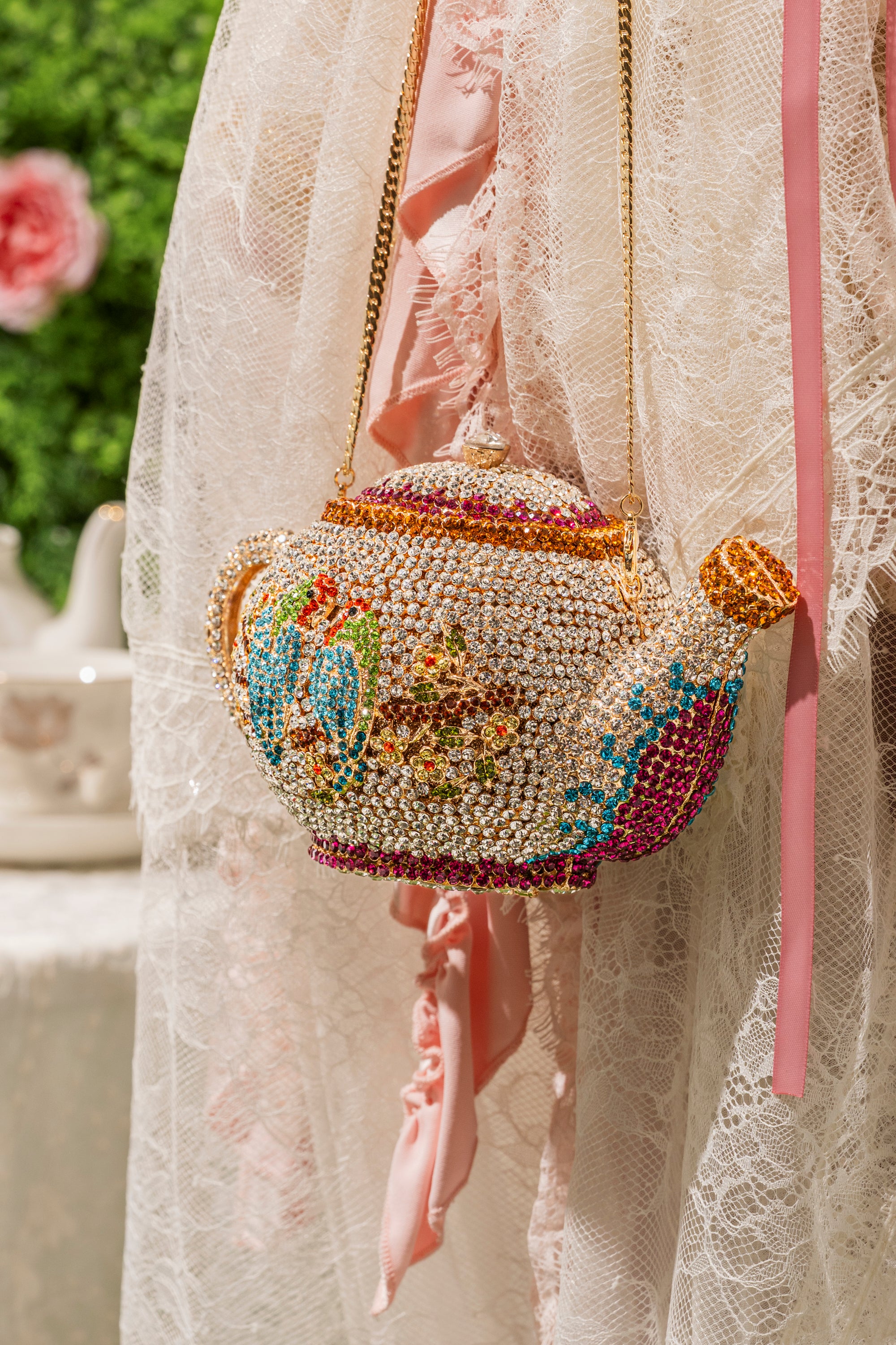 AKIRA★ATHECEN チェーンバッグFio TH-17 WHATS THE TEA BLING PURSE – AKIRA