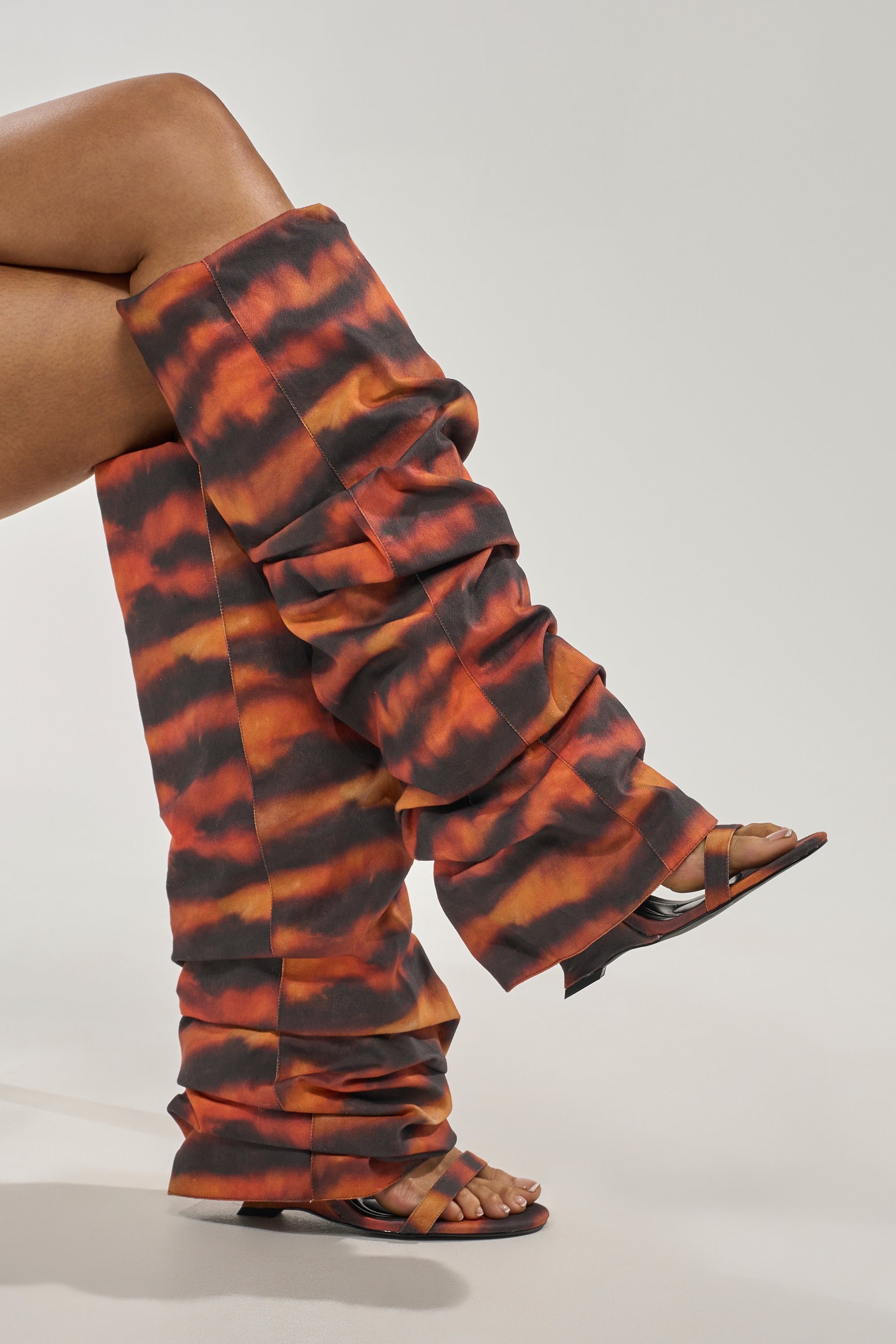 AZALEA WANG RADLEY TIGER PRINT SLOUCHY WEDGE BOOT – AKIRA