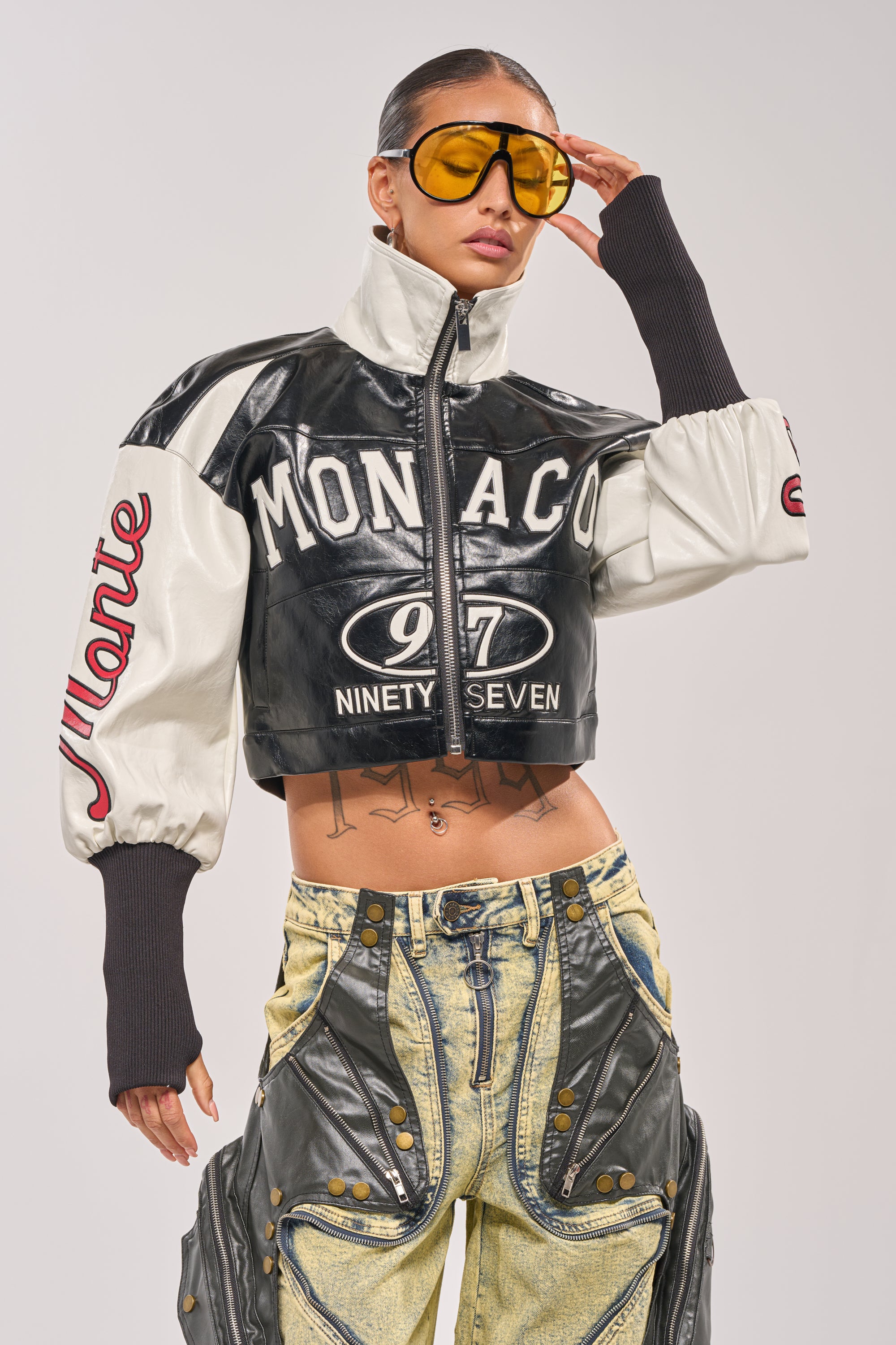【アキラ】FauxShearlingLined BombeJacket L LET'S RACE EMBROIDERED BOMBER – AKIRA