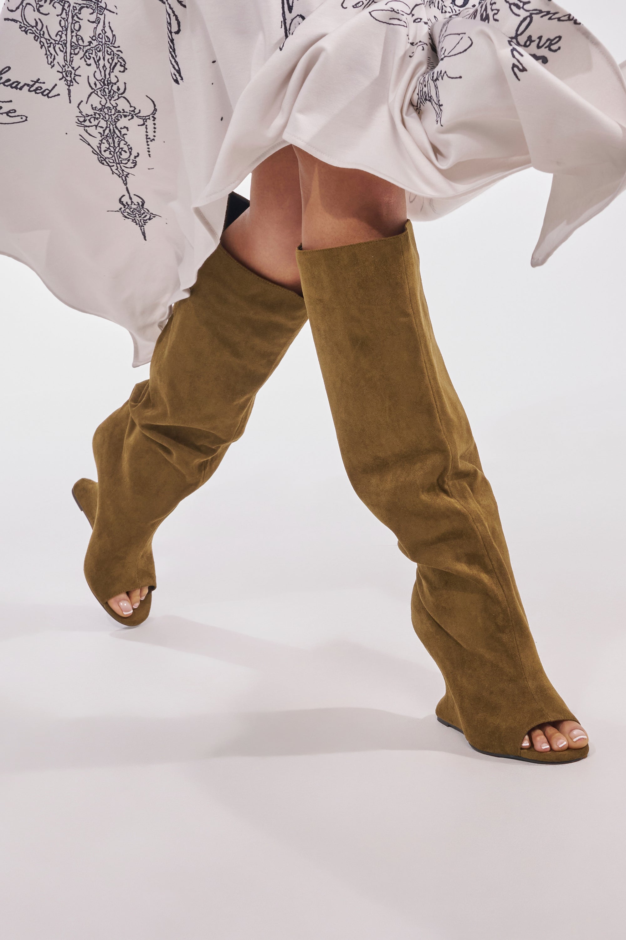 AZALEA WANG VINCENT OLIVE FAUX SUDED OPEN TOE WEDGE BOOT – AKIRA