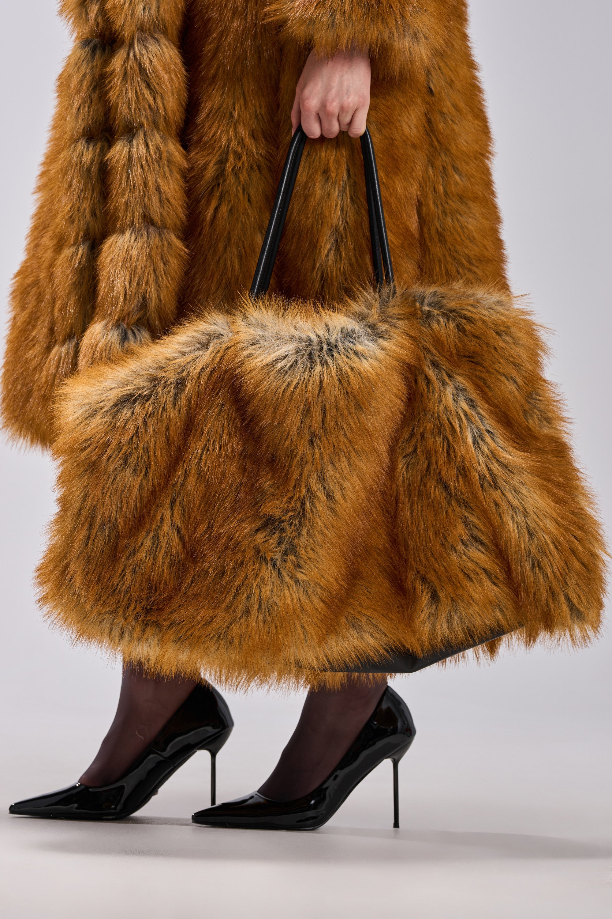 HERE FOR A GOOD TIME FAUX FUR TOTE – AKIRA