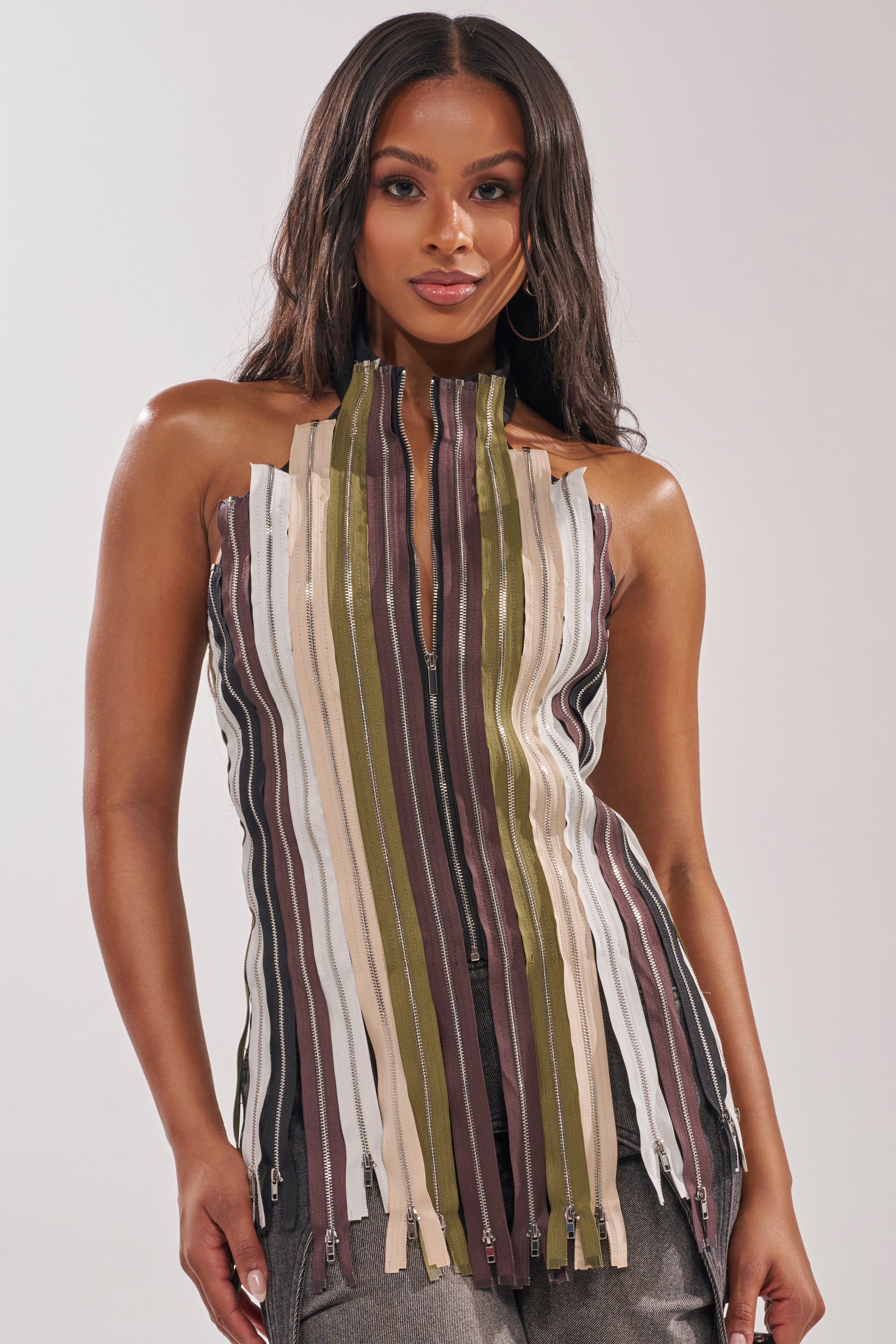ZIPPED THROUGH SLEEVELESS TOP – AKIRA