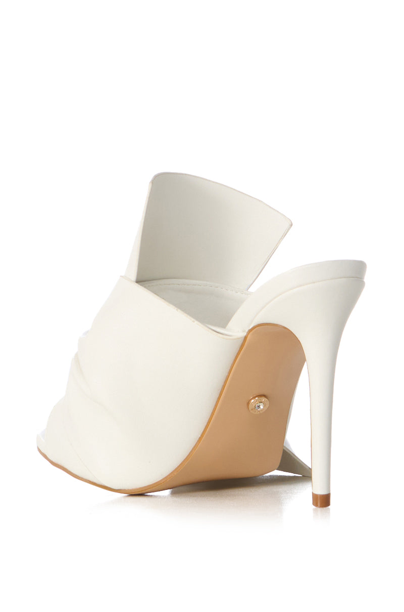 Detail View Azalea Wang Candycoated Mule Sandal In White
