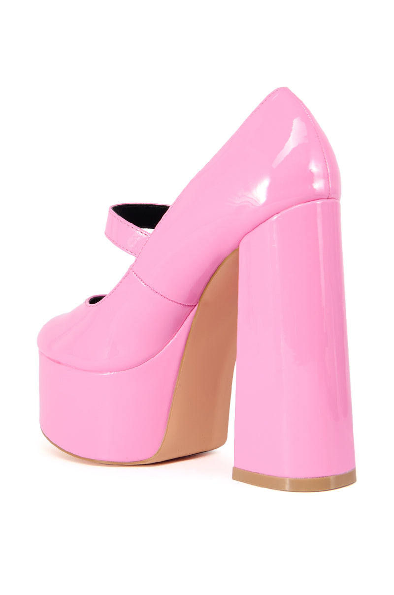 Detail View Azalea Wang Zulema Bubblegum Pink Patent Platform Pump