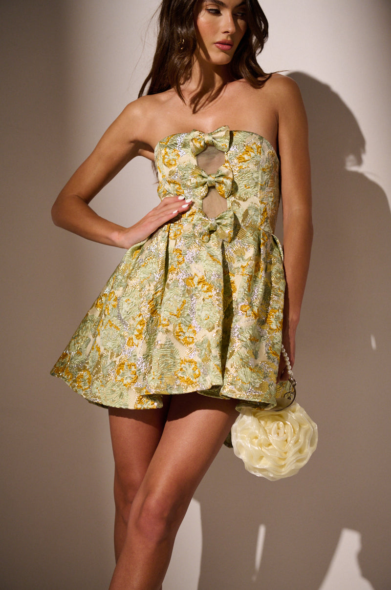 white christmas dresses BELLE OF THE BALL BROCADE MINI DRESS IN GREEN MULTI AKIRA white christmas dresses BELLE OF THE BALL BROCADE MINI DRESS IN GREEN MULTI AKIRA