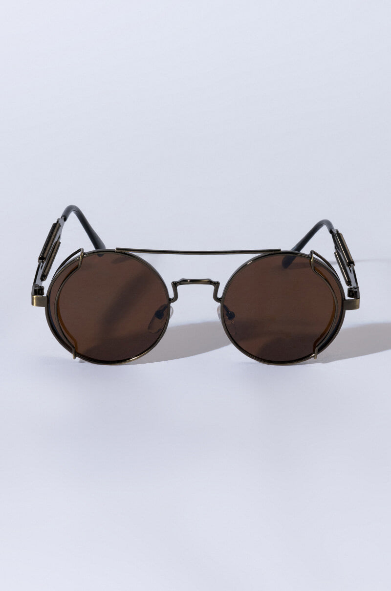 Back View Flyin High Sunnies