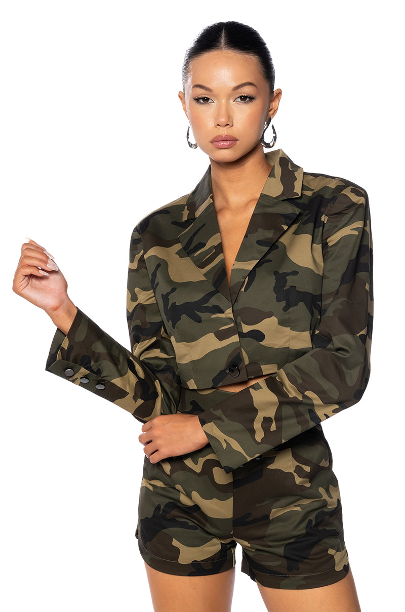 HANSEL CAMO FITTED BLAZER – AKIRA - Main Image