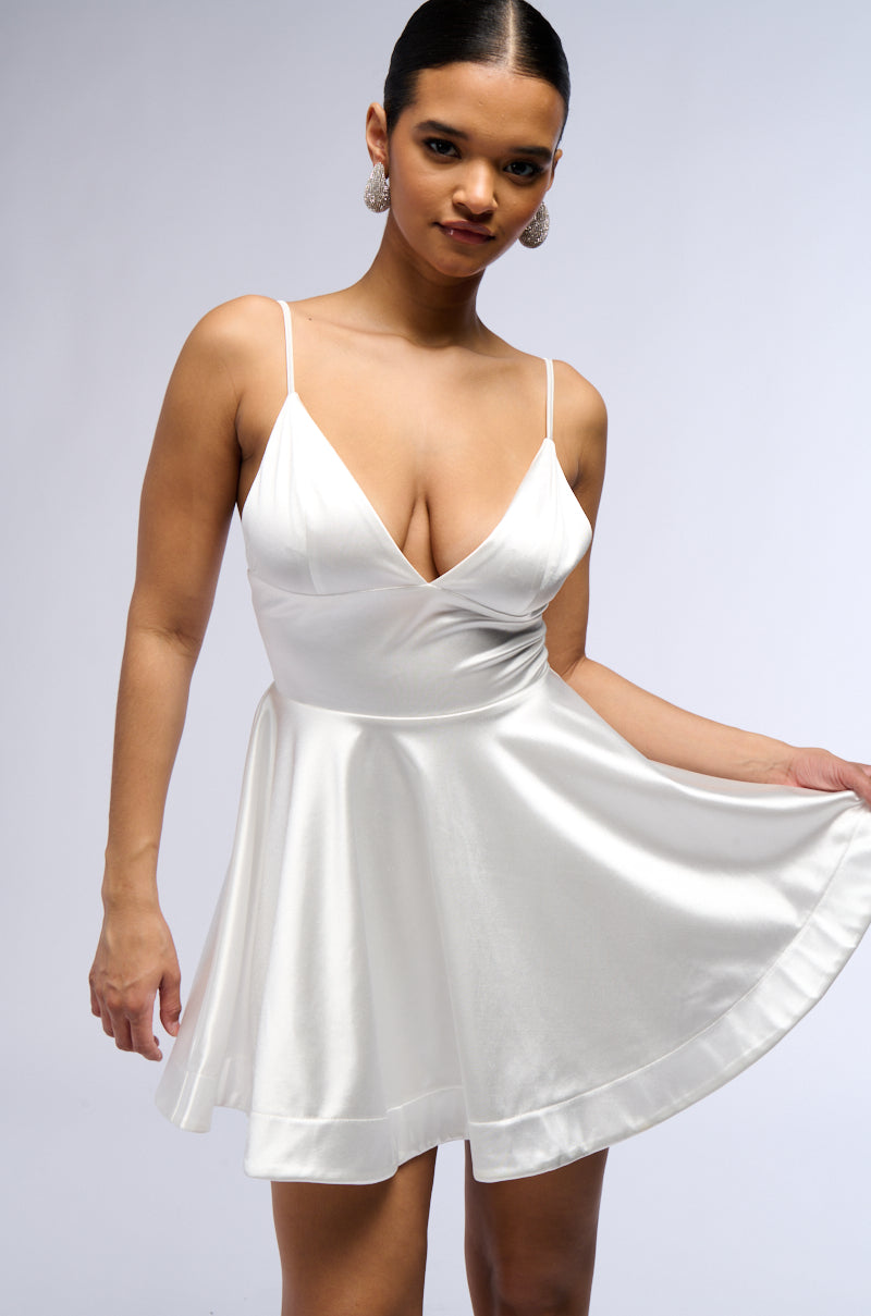 SERENA SATIN MINI DRESS AKIRA SERENA SATIN MINI DRESS AKIRA