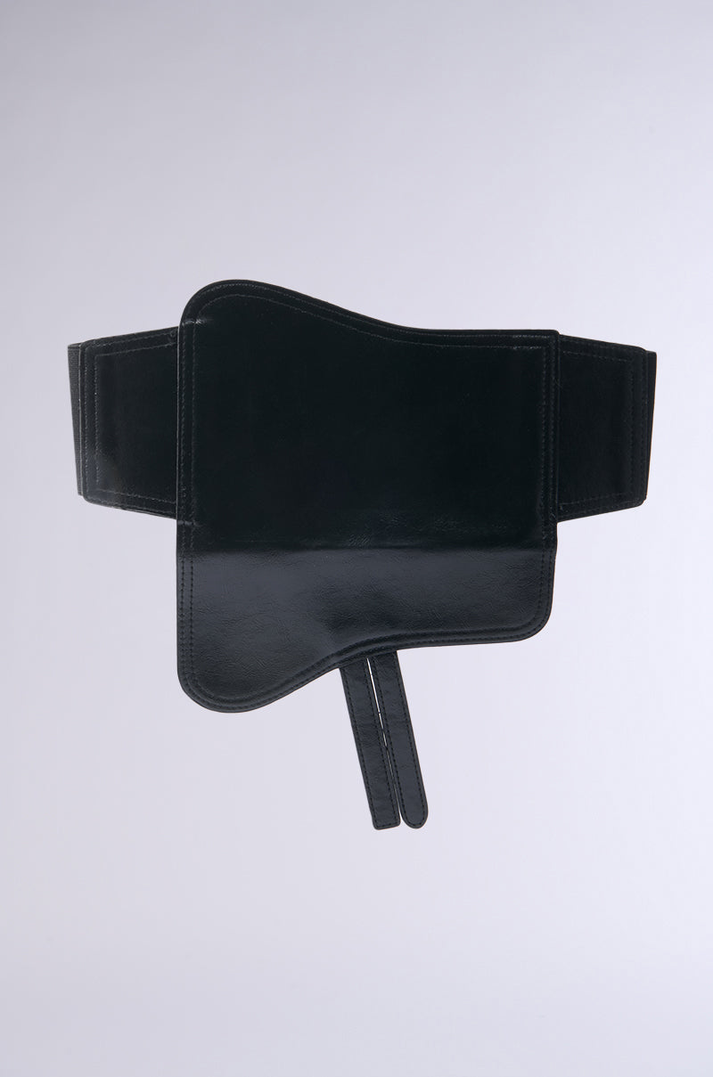 The DIDI LOVES ME PU POUCH BELT is a wide black faux leather belt with an asymmetrical front panel and two central narrow straps, shown on a plain gray background. This stylish, storage-friendly accessory combines fashion and practicality.