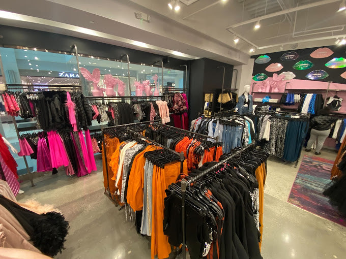 AKIRA Towson Town Center MD - Store & Personal Stylists