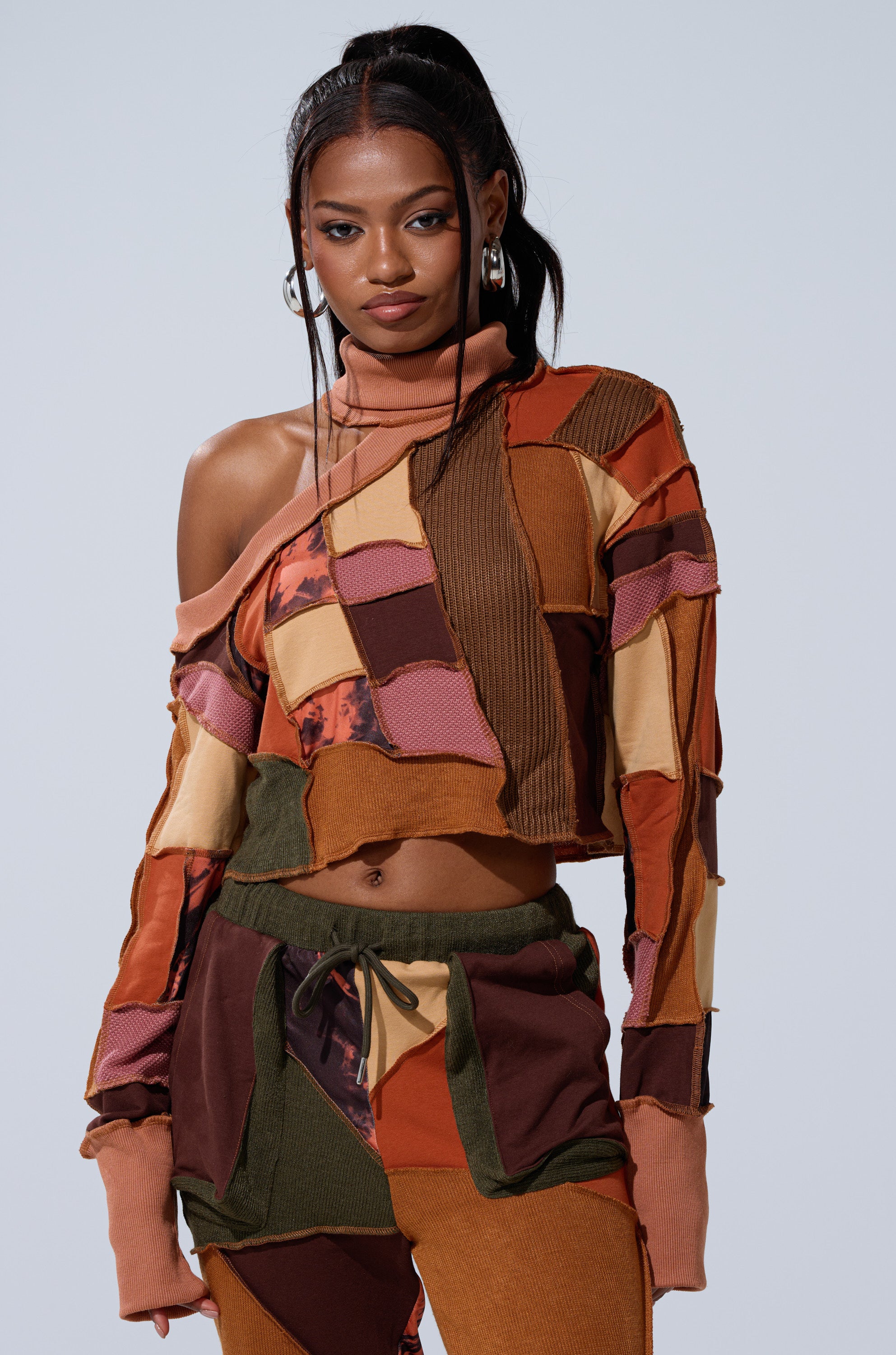 CATCH FEELINGS PATCHWORK SWEATSHIRT – AKIRA