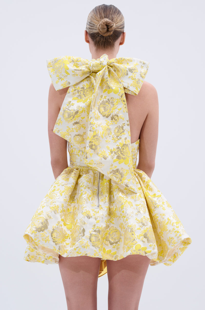 THE TOPIC AND TOP PICK BROCADE MINI DRESS IN YELLOW AKIRA THE TOPIC AND TOP PICK BROCADE MINI DRESS IN YELLOW AKIRA