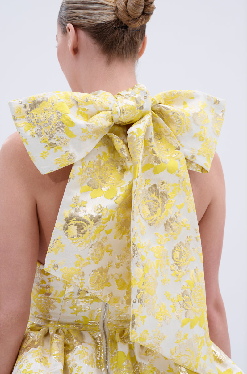 THE TOPIC AND TOP PICK BROCADE MINI DRESS IN YELLOW AKIRA THE TOPIC AND TOP PICK BROCADE MINI DRESS IN YELLOW AKIRA