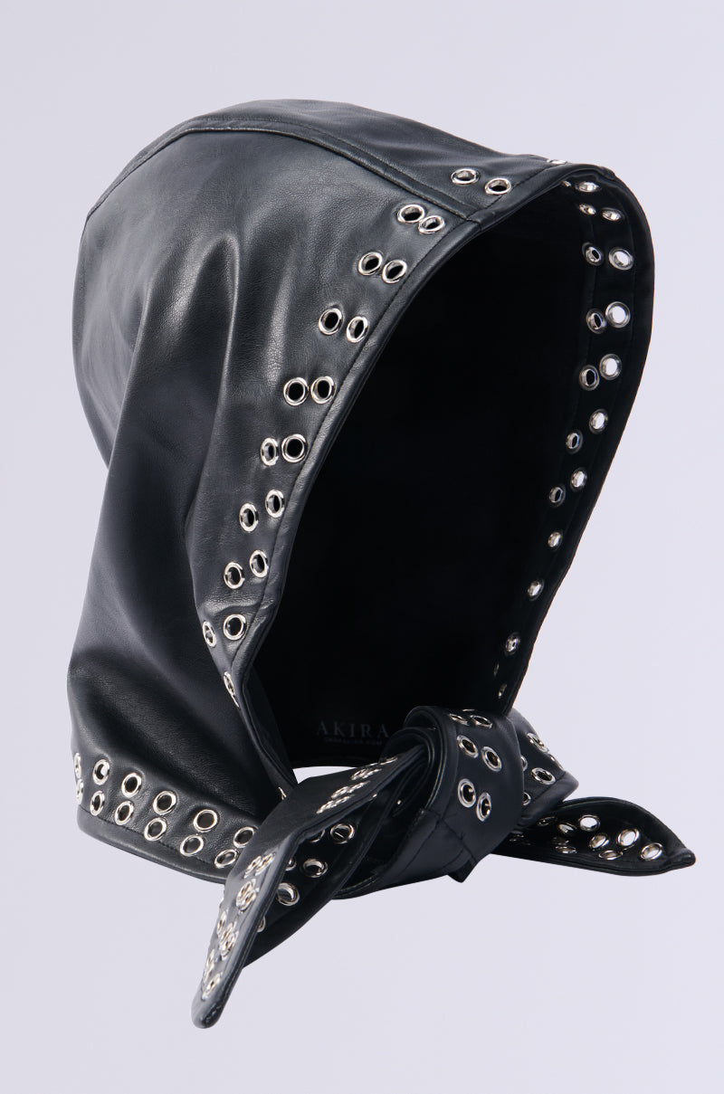 Introducing the OH SO CHIC PU HEAD SCARF, styled from sleek faux leather with silver eyelets enhancing its glossy look. The knotted tie at the base adds a mysterious flair, perfect for making a bold statement.