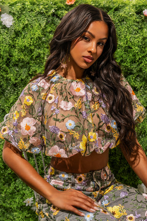 GARDEN PARTY FLORAL BLOUSE – AKIRA
