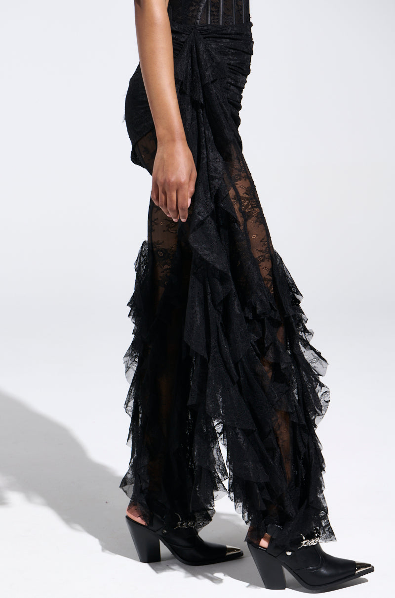 RUFFLE QUEEN LACE SKIRTED LEGGING – AKIRA
