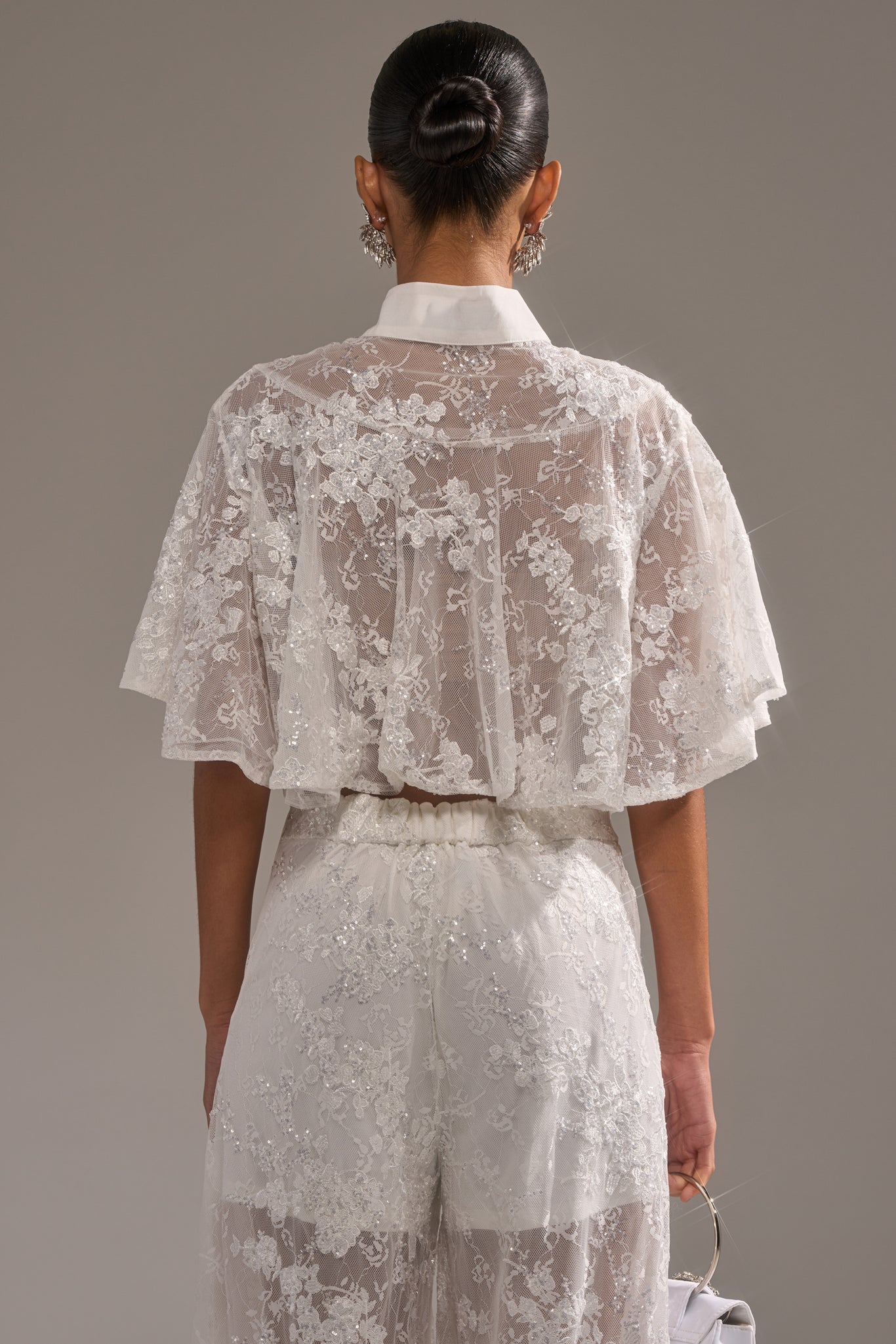 EVA LACE SHORT SLEEVE BUTTON DOWN – AKIRA
