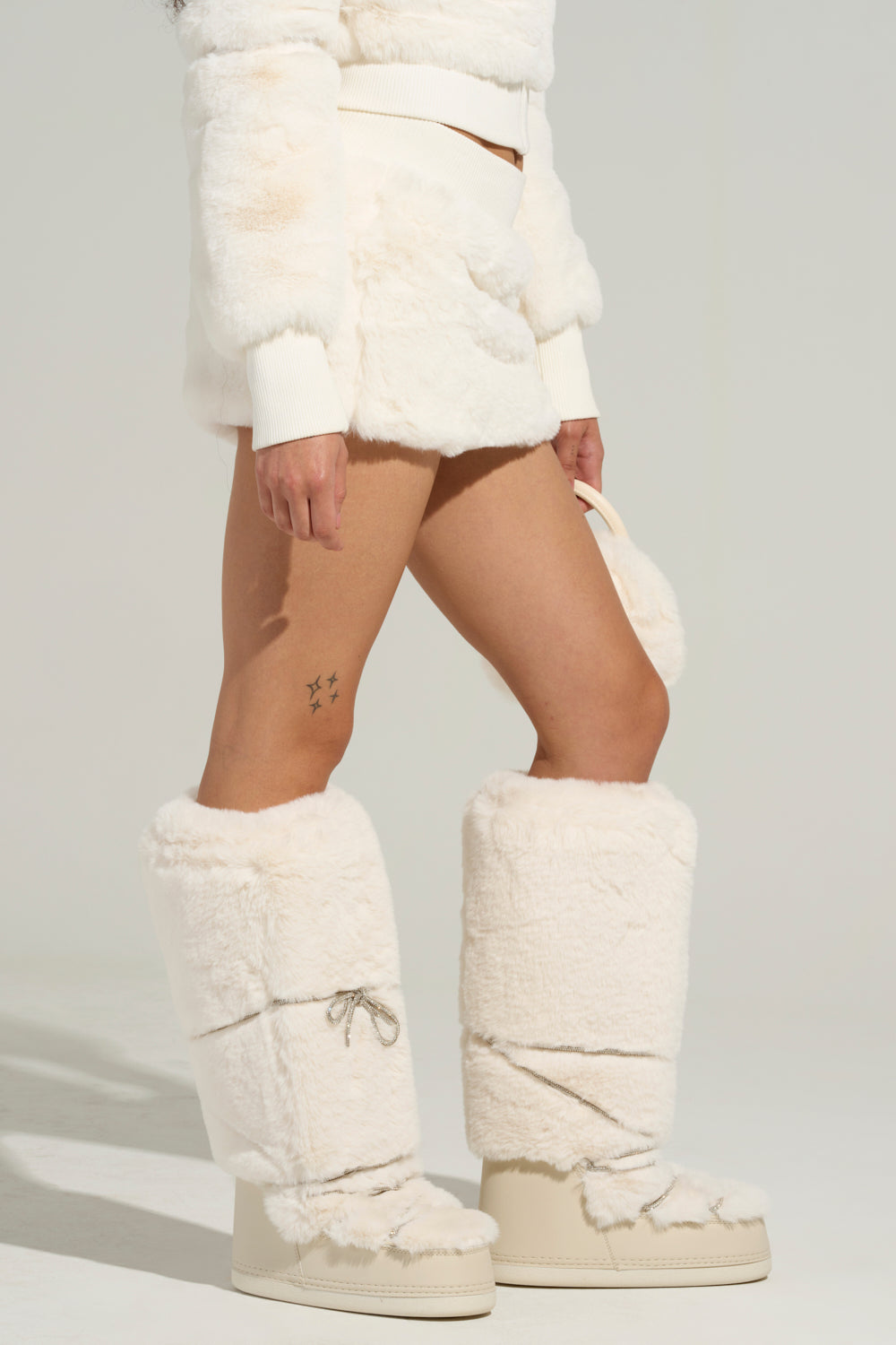 poodle fur mini skirt | KISHIDAMIKI