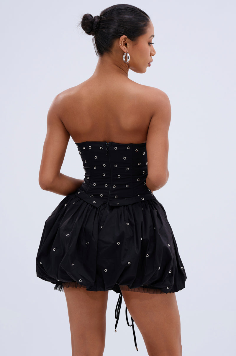 ON THE EDGE BUBBLE MINI DRESS WITH GROMMETS – AKIRA