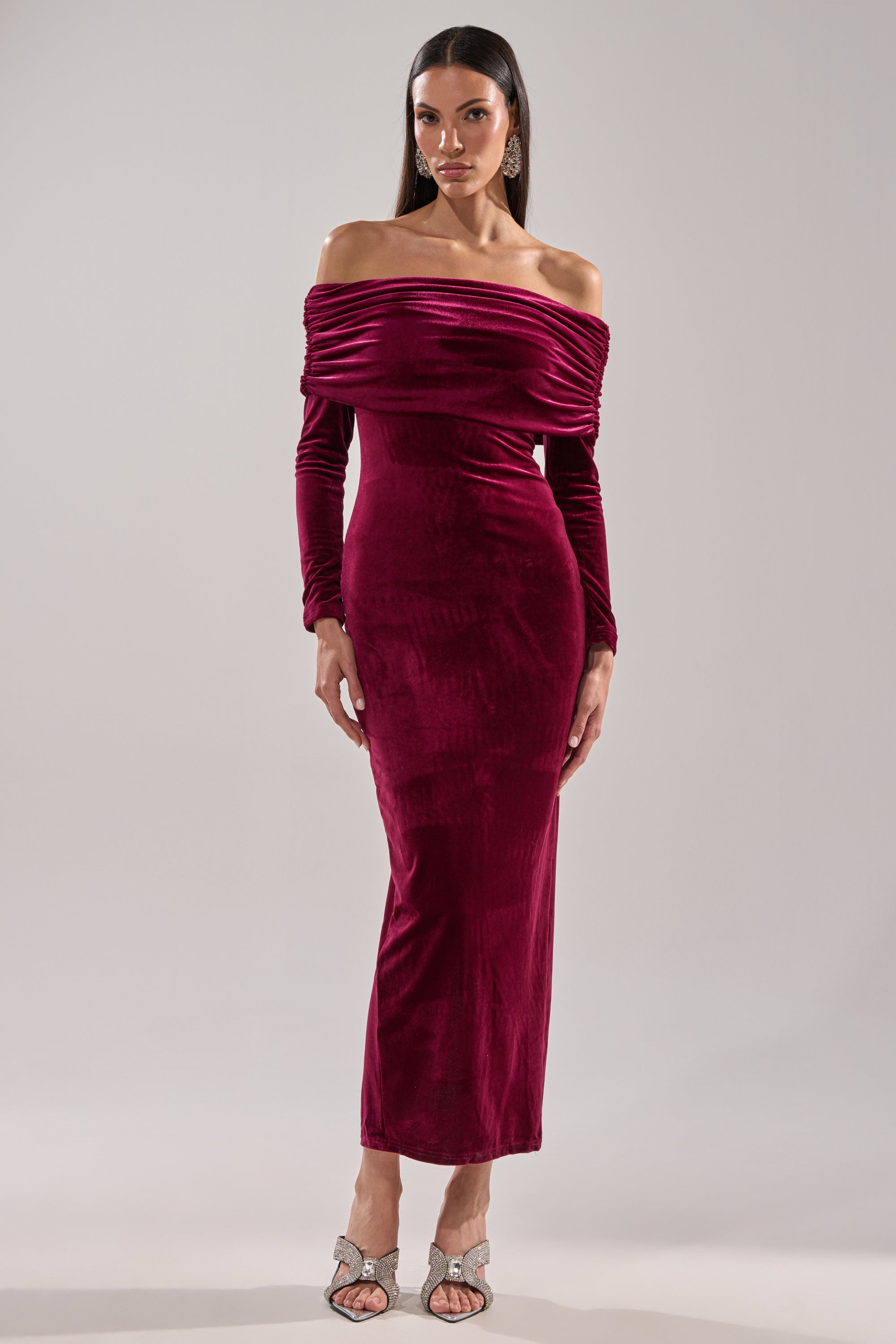 IN THE AIR VELVET MAXI DRESS AKIRA IN THE AIR VELVET MAXI DRESS AKIRA