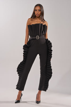 Curensology Cotton Ruffle Jumpsuit ブラック RUFFLE MY FEATHERS BLACK JUMPSUIT – AKIRA