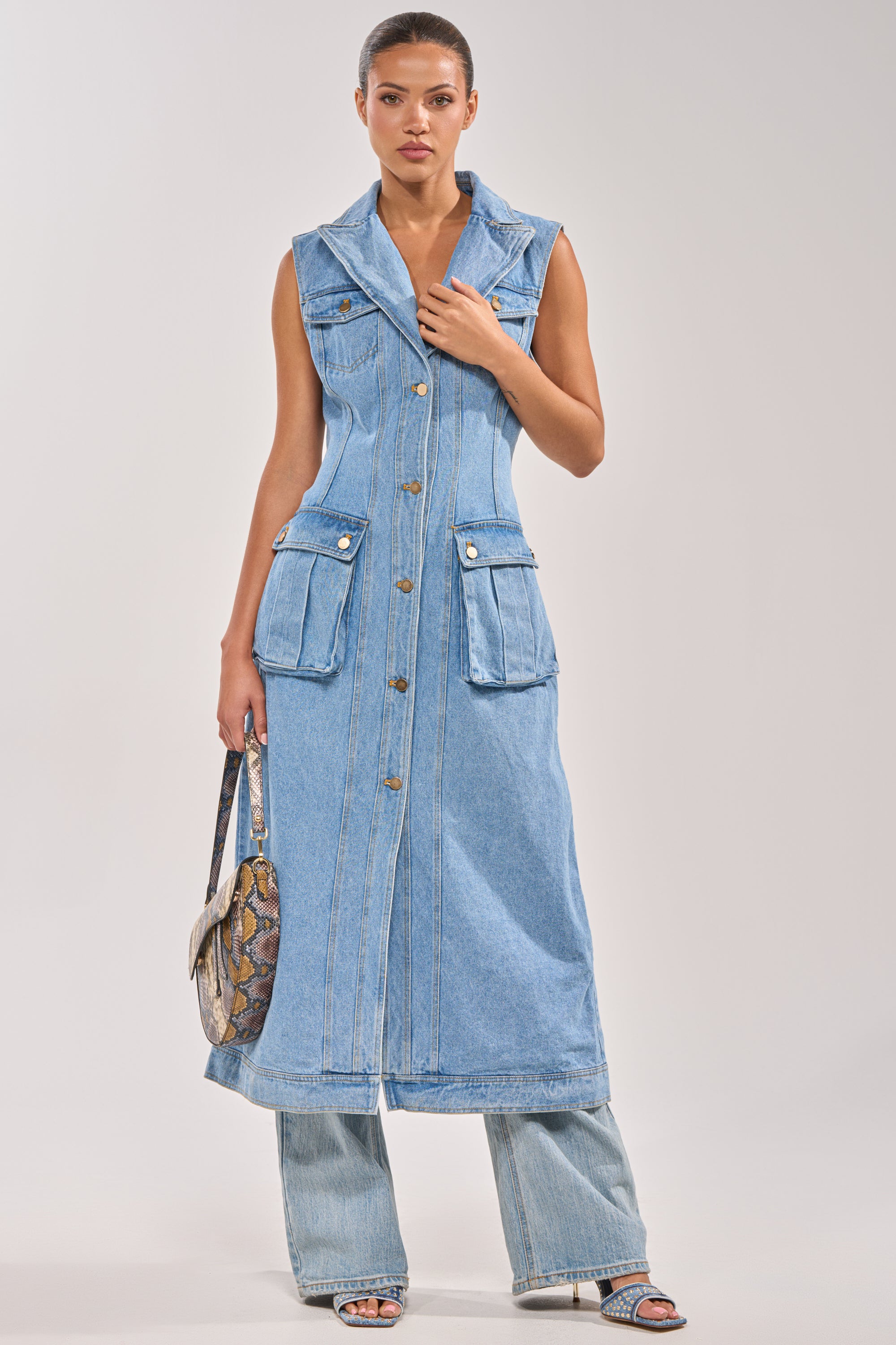 AKIRA Gotta Dip Long Denim Vest | Light Blue