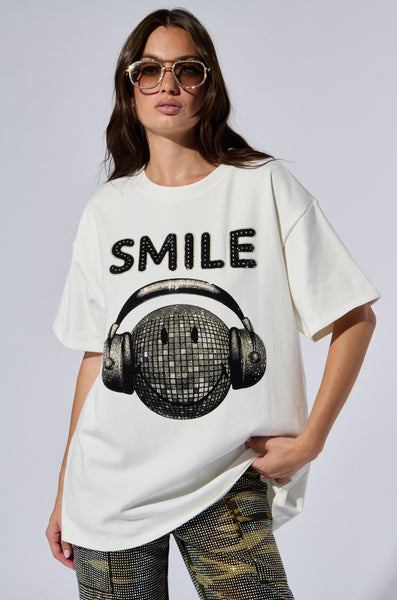 正規品販売！ RHINESTONE SMILE DETAIL AKIRA – WHITE IN TSHIRT OVERSIZED ジャケット・アウター