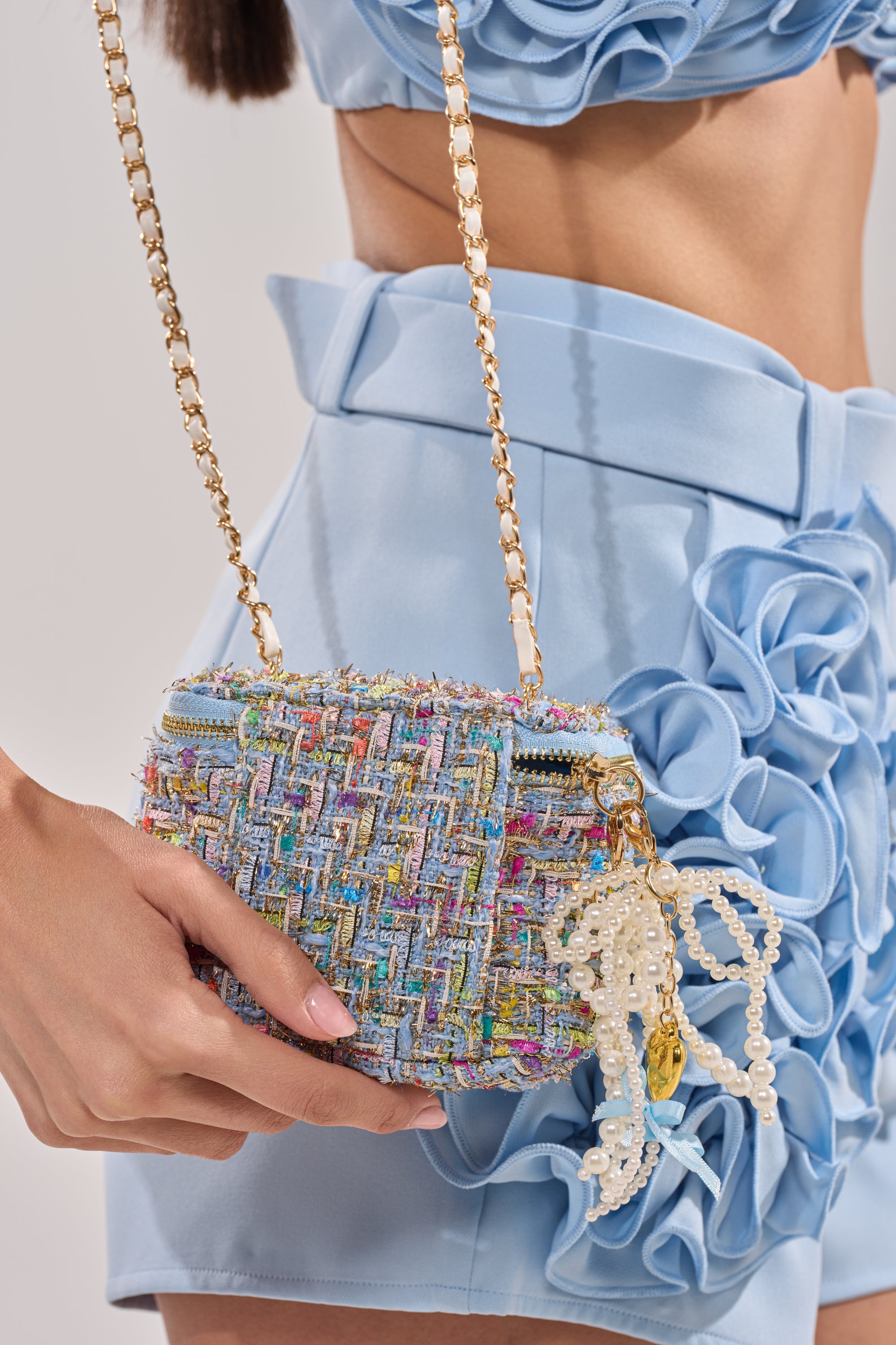 I HAVE CLASS TWEED PURSE – AKIRA