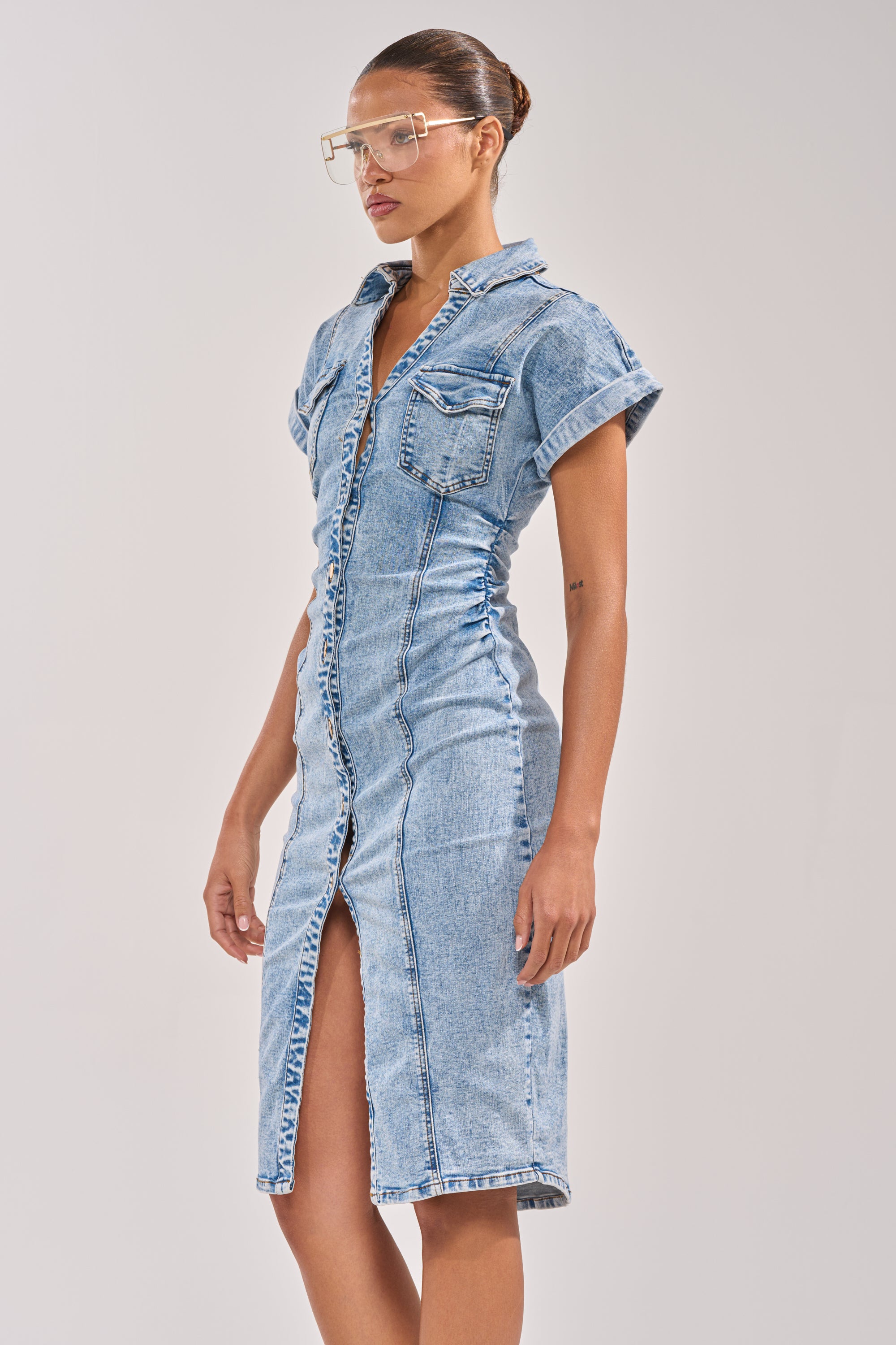 AKIRA Little Denim Midi Dress | Light Blue AKIRA Little Denim Midi Dress | Light Blue