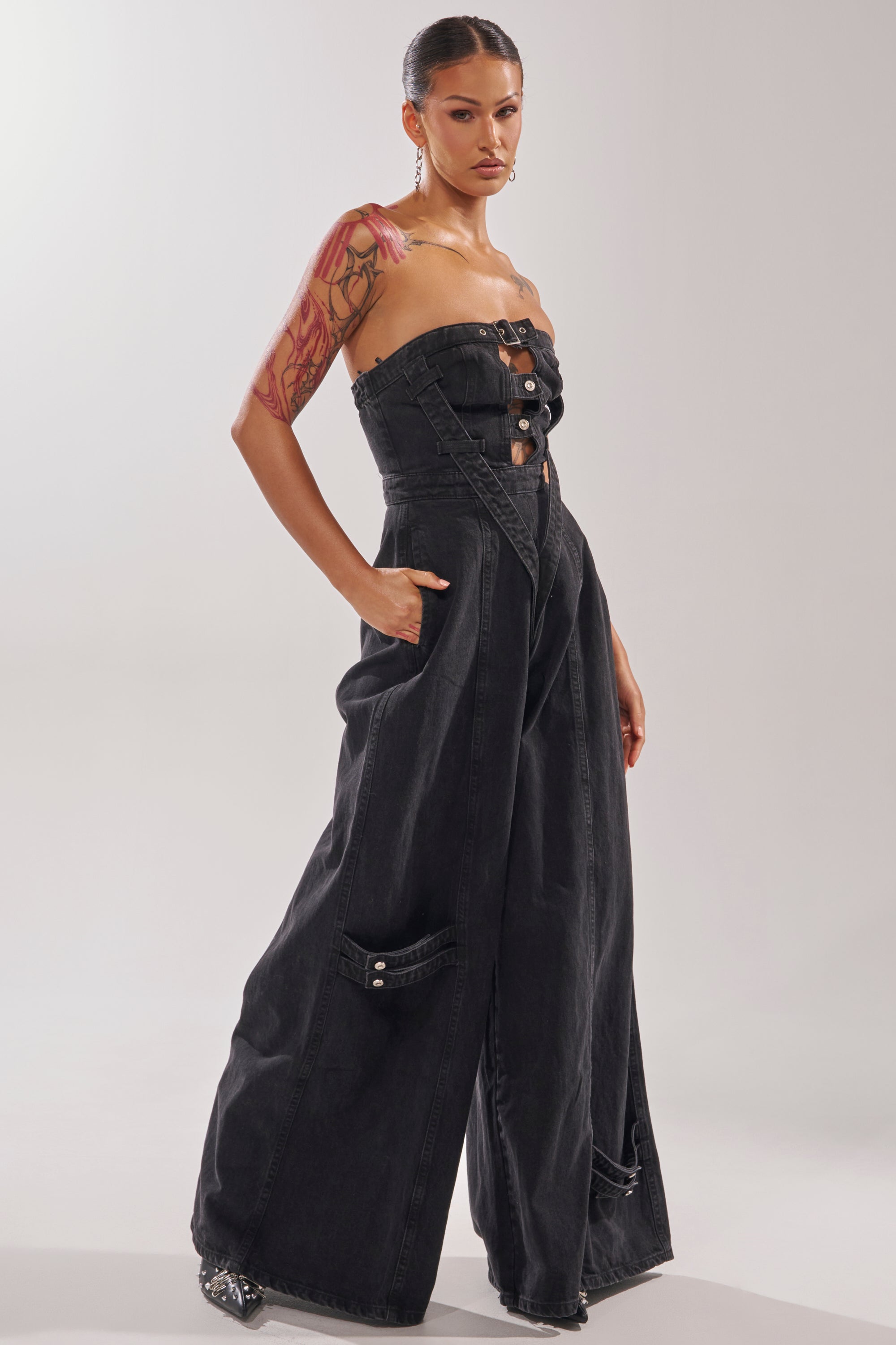 SO YESTERDAY WIDE LEG DENIM JUMPSUIT – AKIRA SO YESTERDAY WIDE LEG DENIM JUMPSUIT – AKIRA