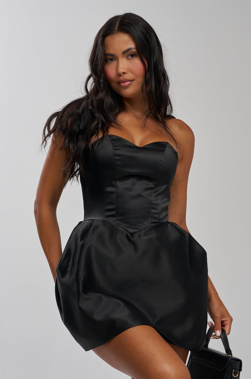 black strapless fitted mini dress Black & White Contrast Strapless Mini Dress, Fitted Bodycon Dress, Suitable For Party, Cocktail Event And Date Night, Ultra-Lightweight Summer Dress