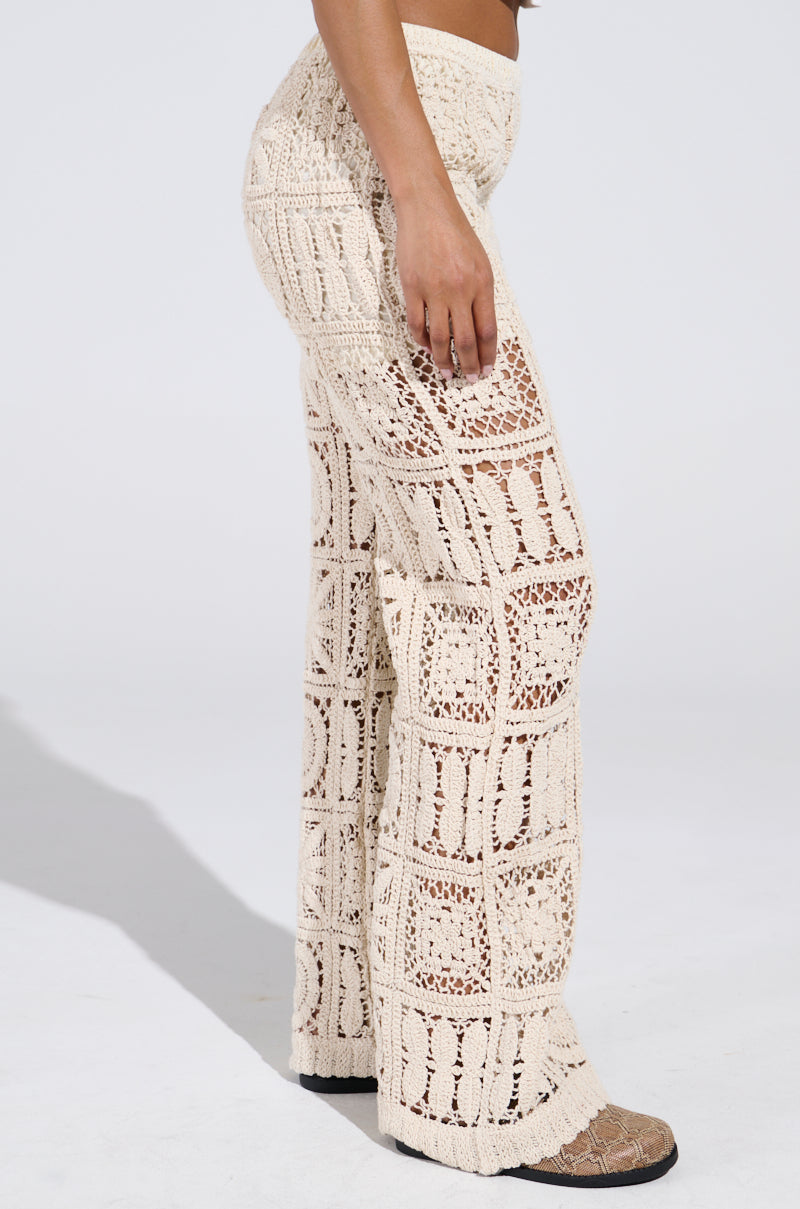 CROCHET KNIT PANT – AKIRA