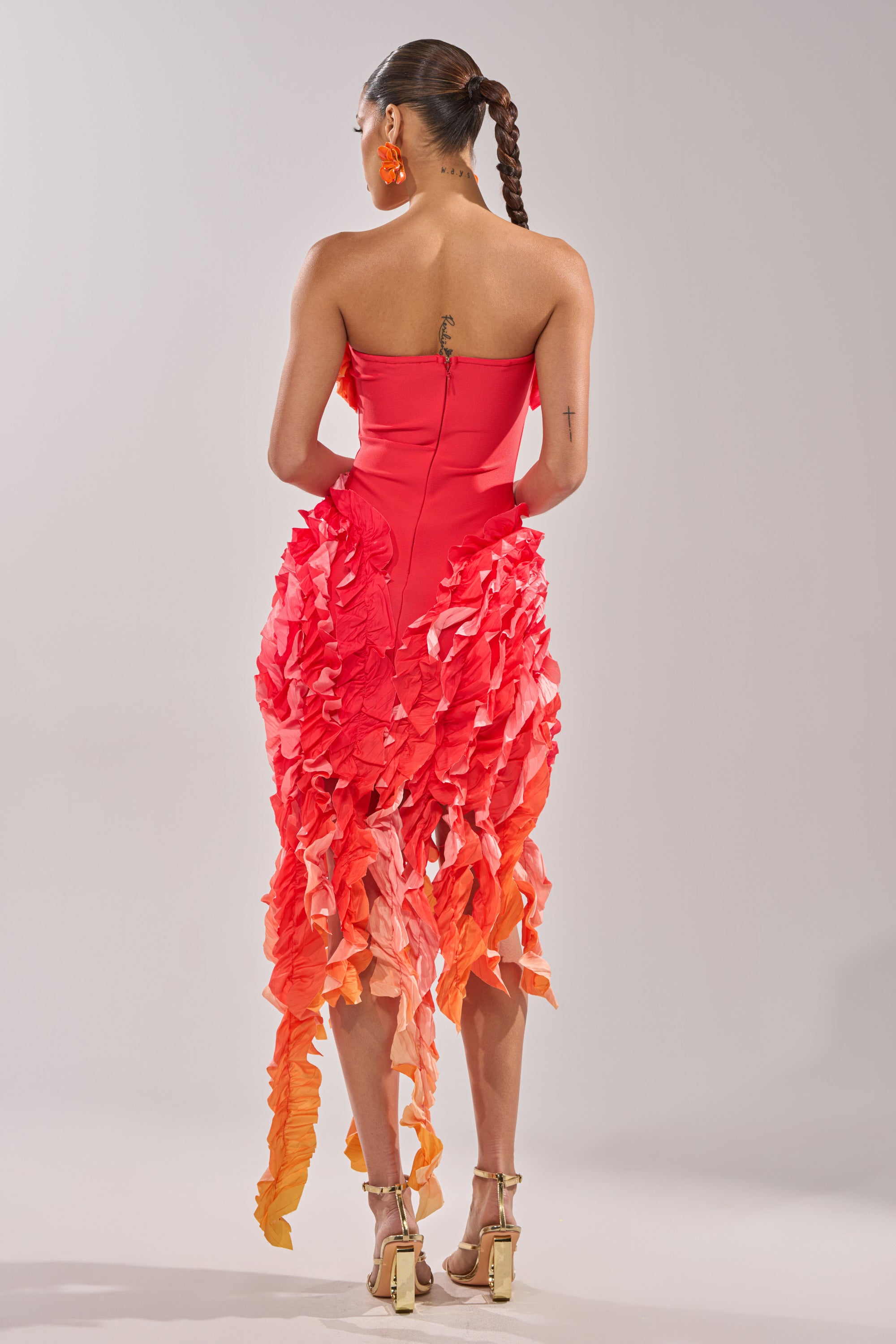 CITY LIGHTS RUFFLE MAXI DRESS IN RED OMBRE AKIRA CITY LIGHTS RUFFLE MAXI DRESS IN RED OMBRE AKIRA