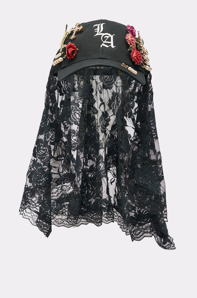 CITY GIRL LUXE BROOCH HAT – AKIRA