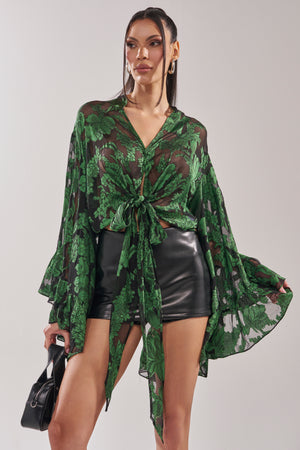 IN THE FEELS LACE BLOUSE – AKIRA