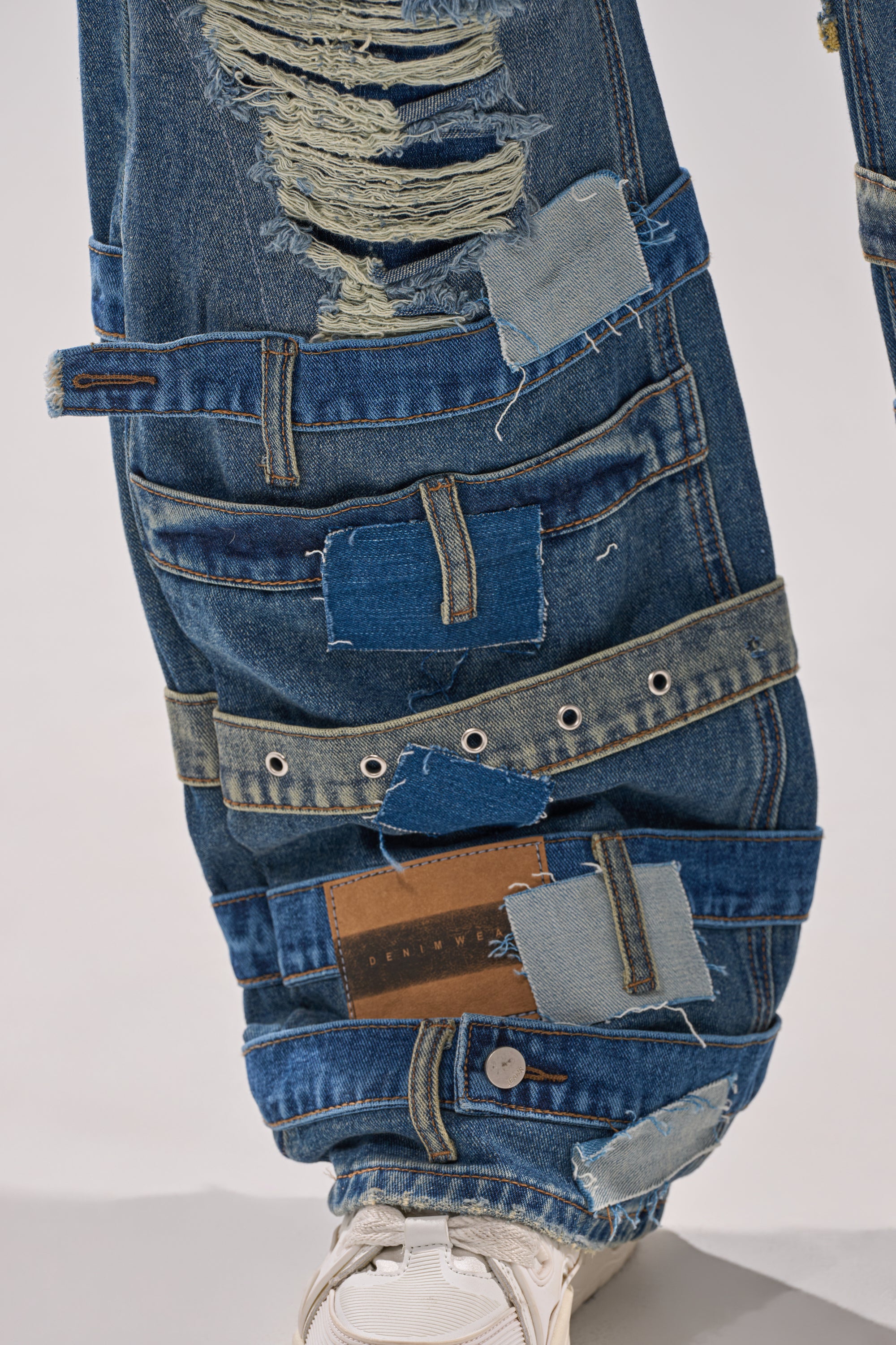 COOL ENOUGH RELAXED DENIM – AKIRA