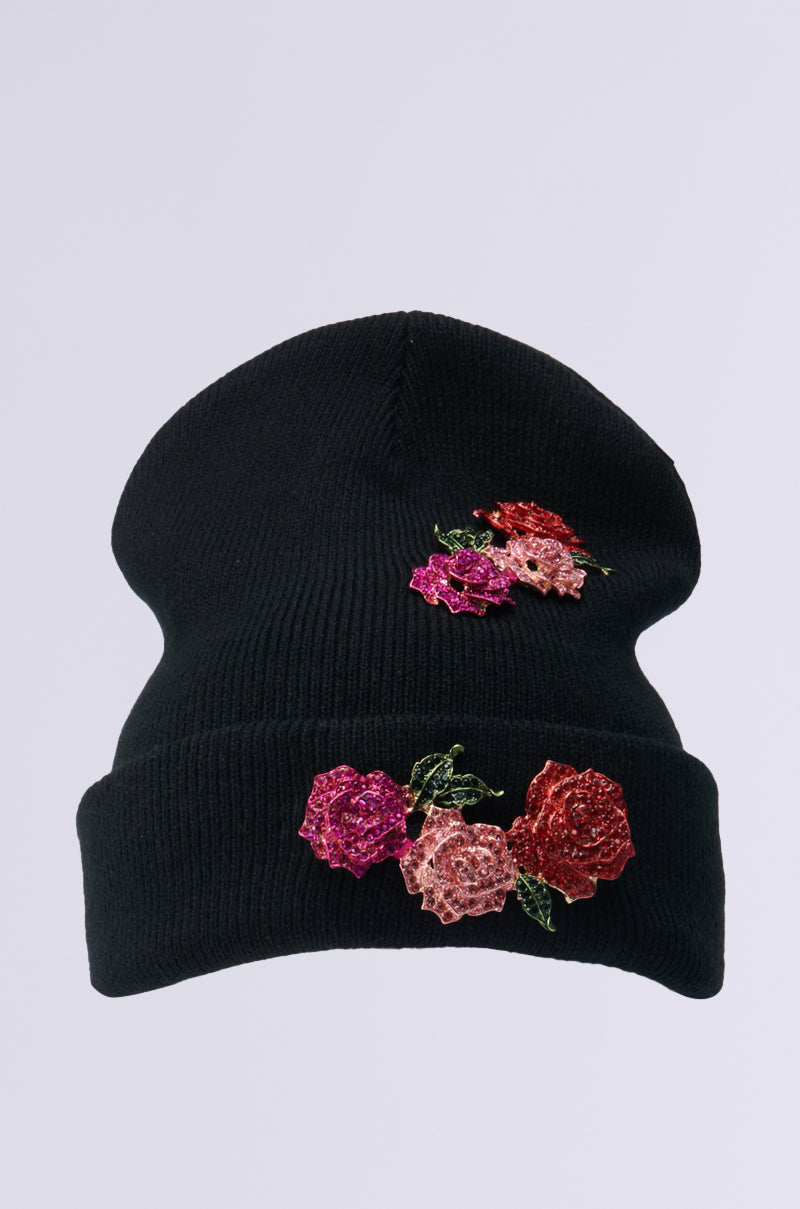 ROSE GARDEN BROOCH BEANIE – AKIRA