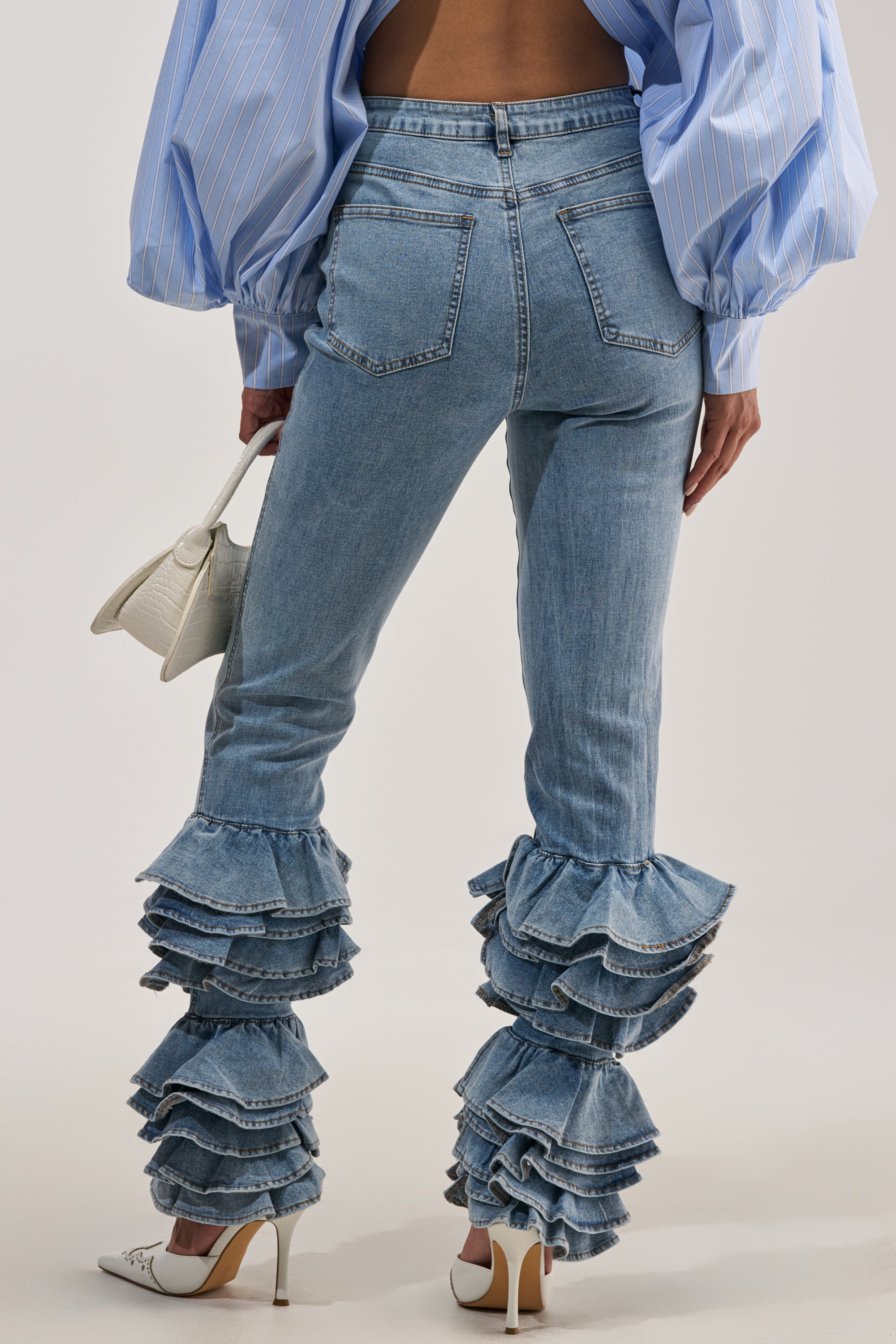 NOT ENOUGH RUFFLE DENIM – AKIRA
