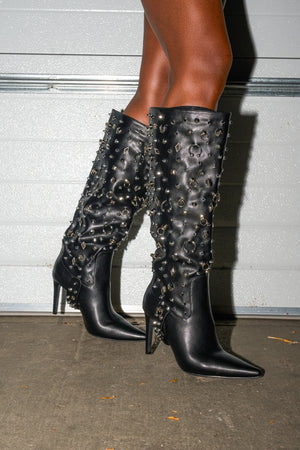 AZALEA WANG AKRISTA BLACK HARDWARE EMBELLISHED STILETTO KNEE HIGH
