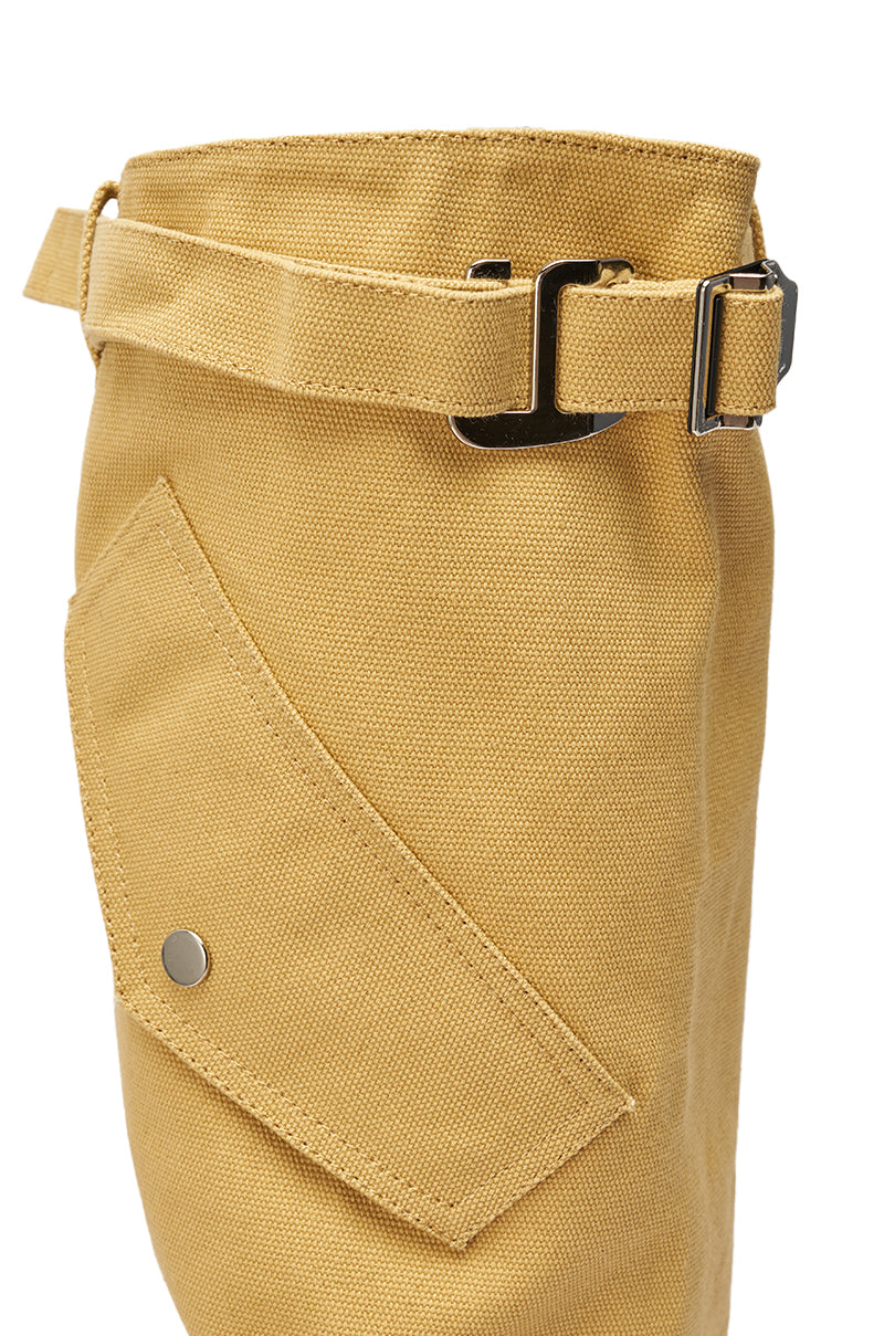 Step up your street style with the AZALEA WANG ANOUK KHAKI SPORT WEDGE BOOT, featuring a chic khaki design and sporty wedge heel for an edgy, standout look. 10
